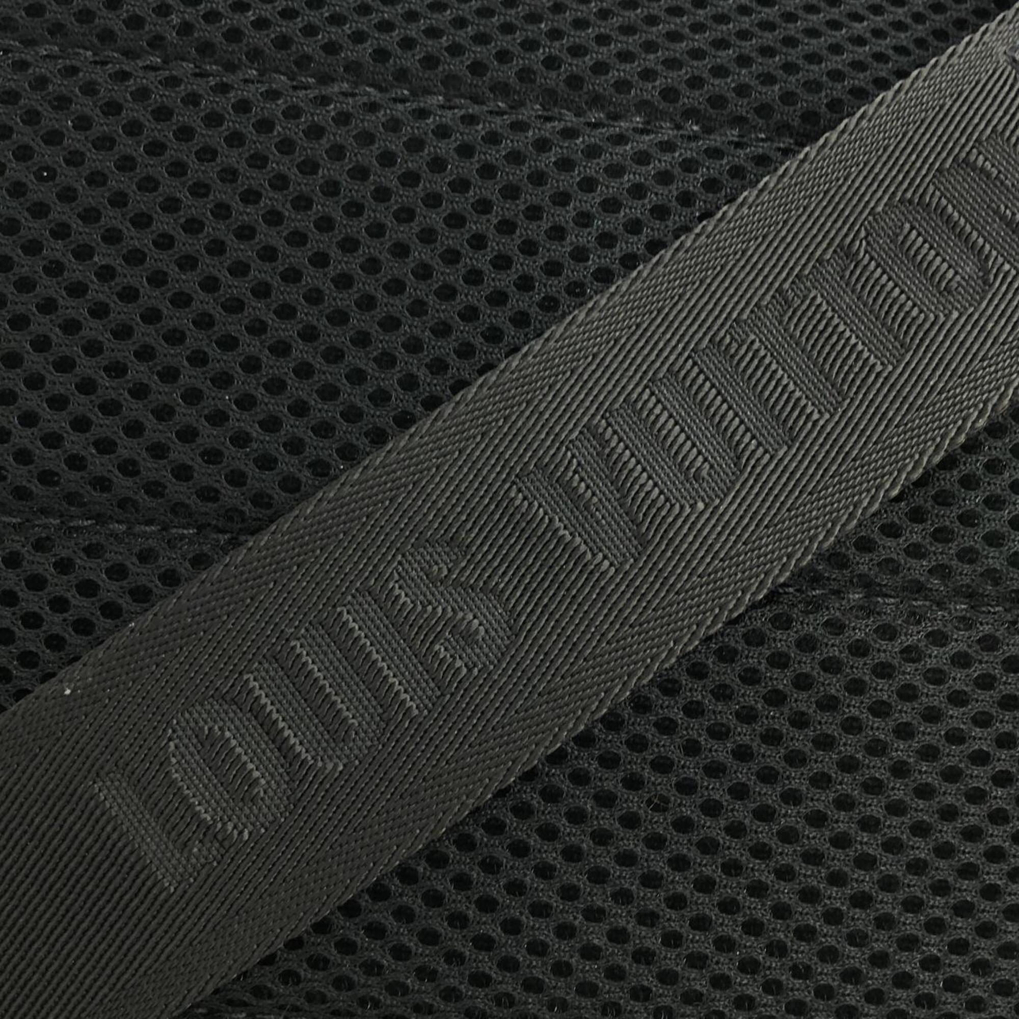 Louis Vuitton Black Leather Shoulder Bag (Pre-Owned)