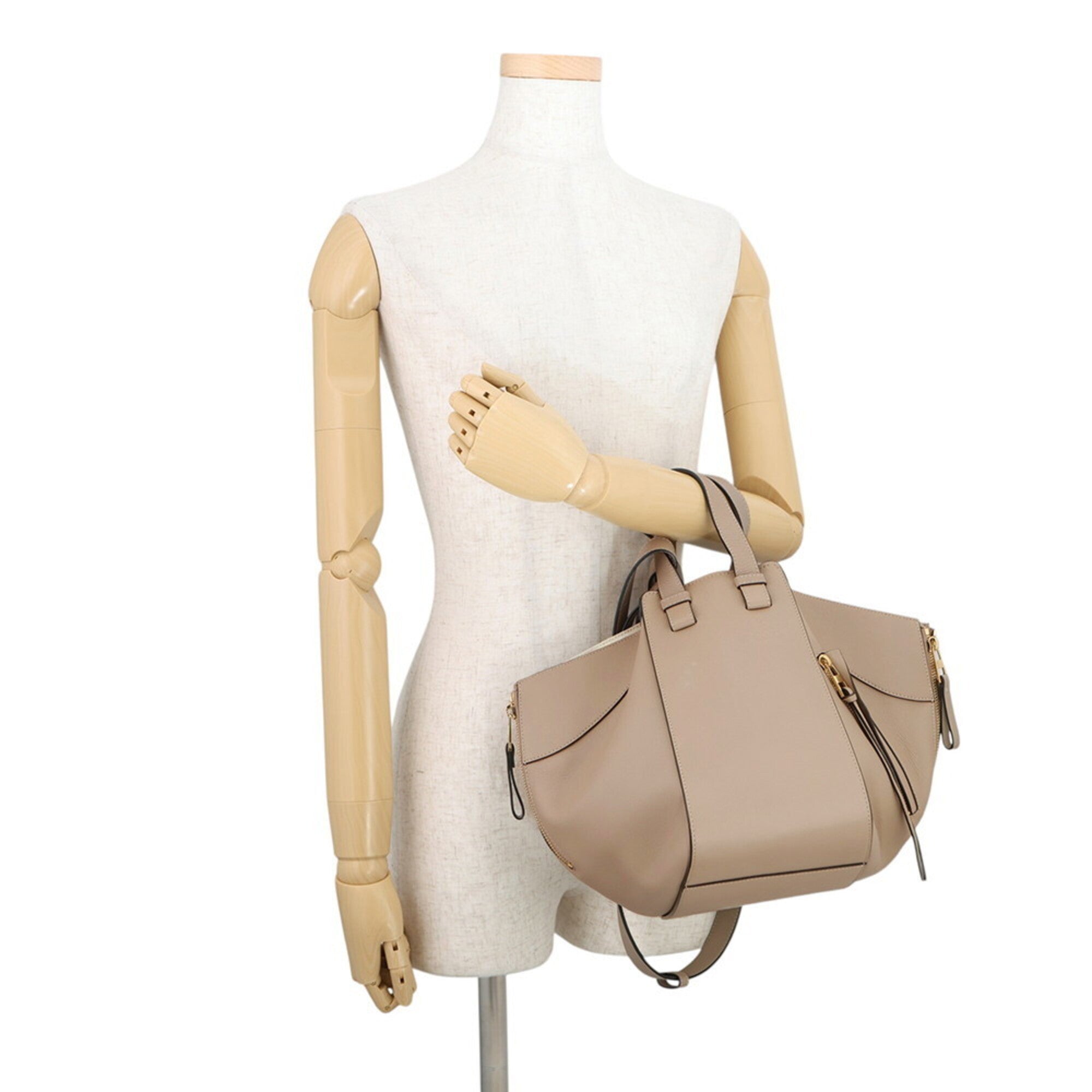 Loewe Hammock Beige Leather Handbag Shoulder Bag (Pre-Owned)