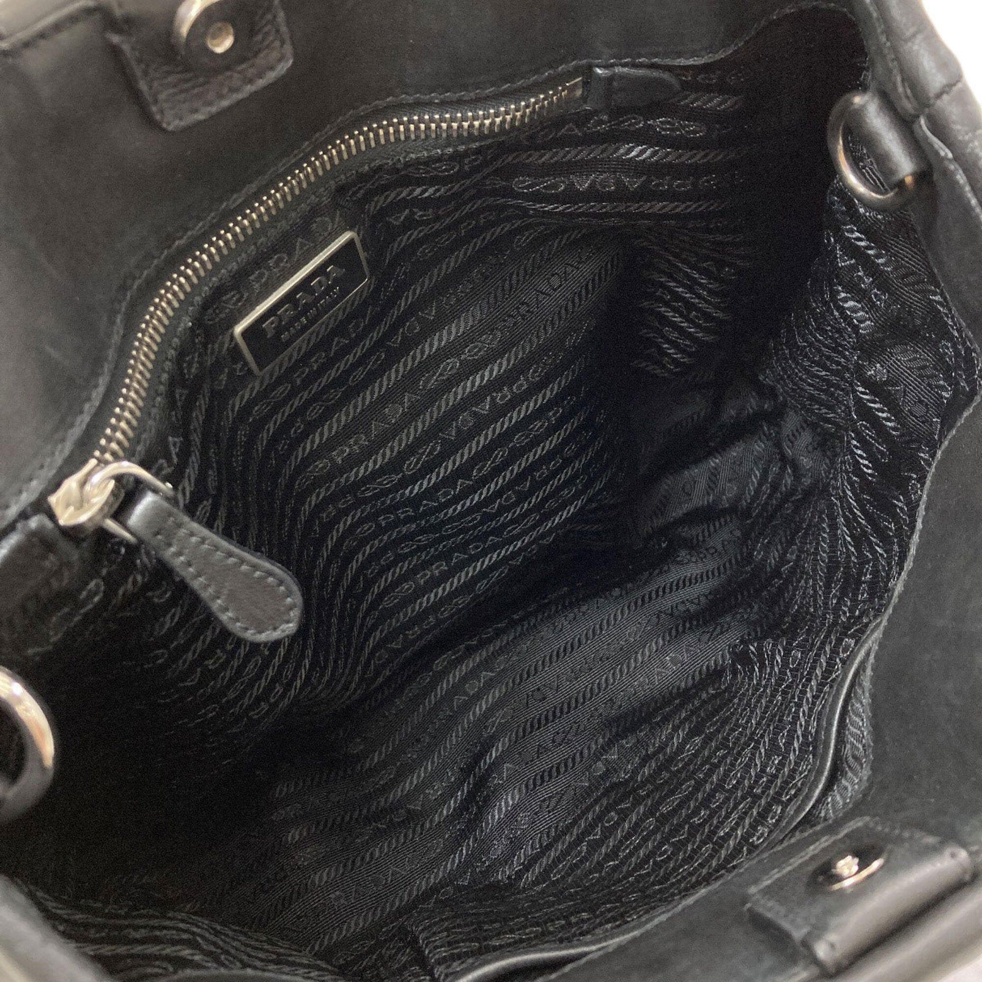 Prada Black Leather Handbag (Pre-Owned)