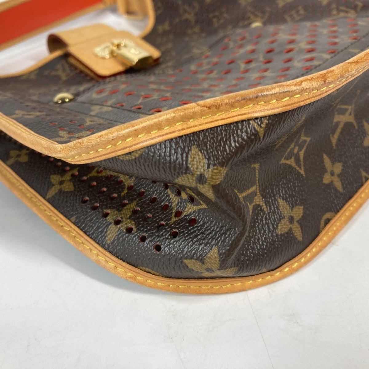 Louis Vuitton Brown Orange Monogram Shoulder Bag (Pre-Owned)