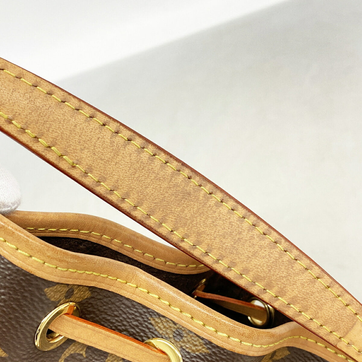 Louis Vuitton Brown Handbag (Pre-Owned)
