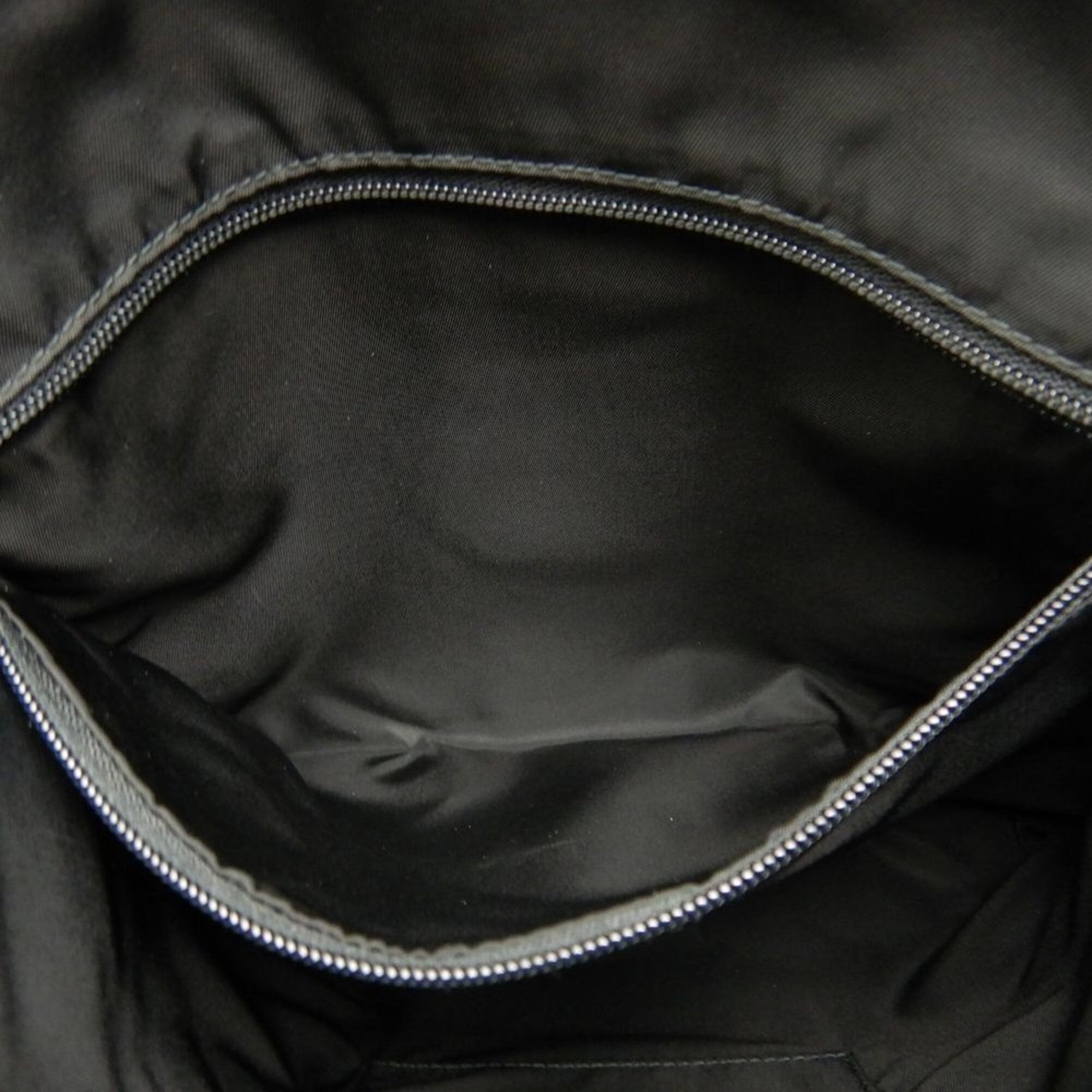 Gucci Black Canvas Leather Shoulder Bag (Pre-Owned)