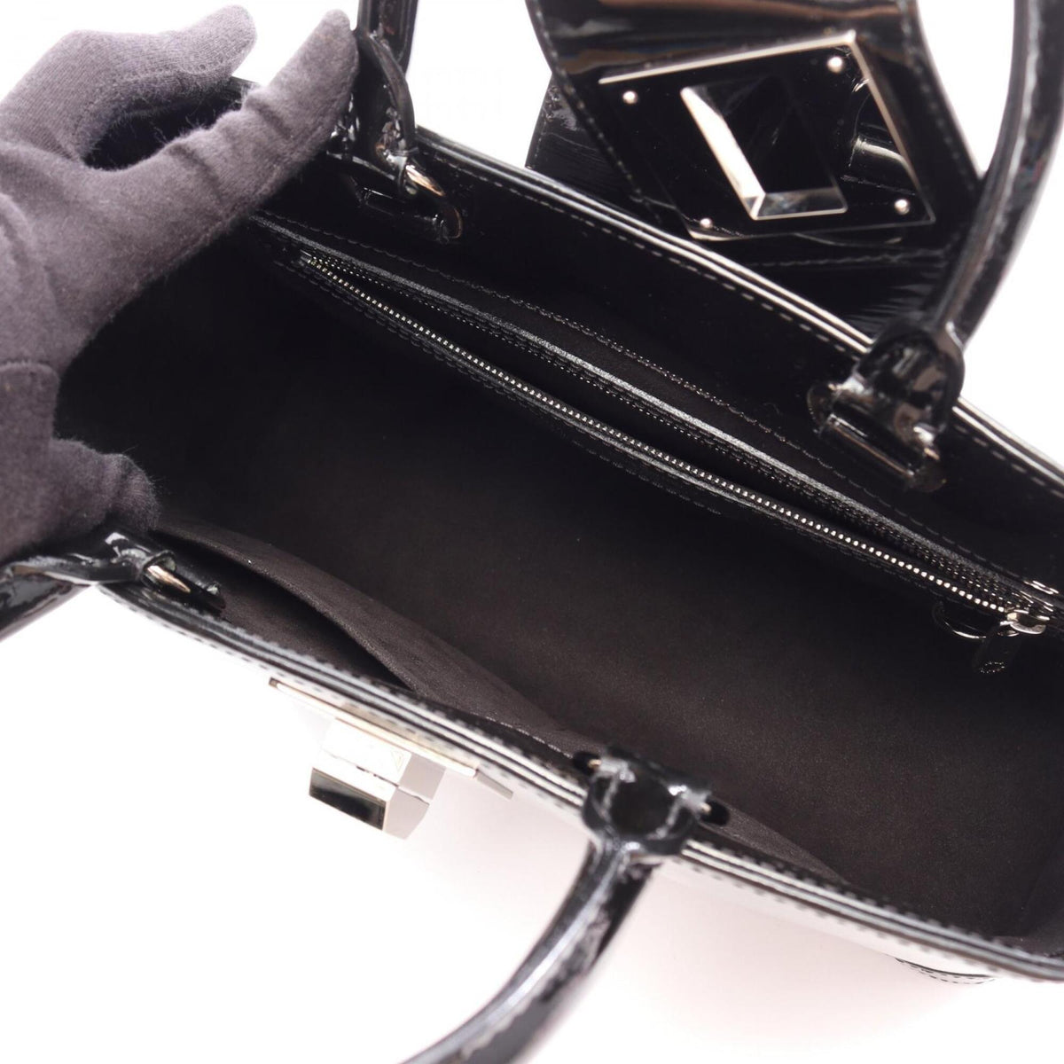 Louis Vuitton Black Noir Leather Handbag (Pre-Owned)