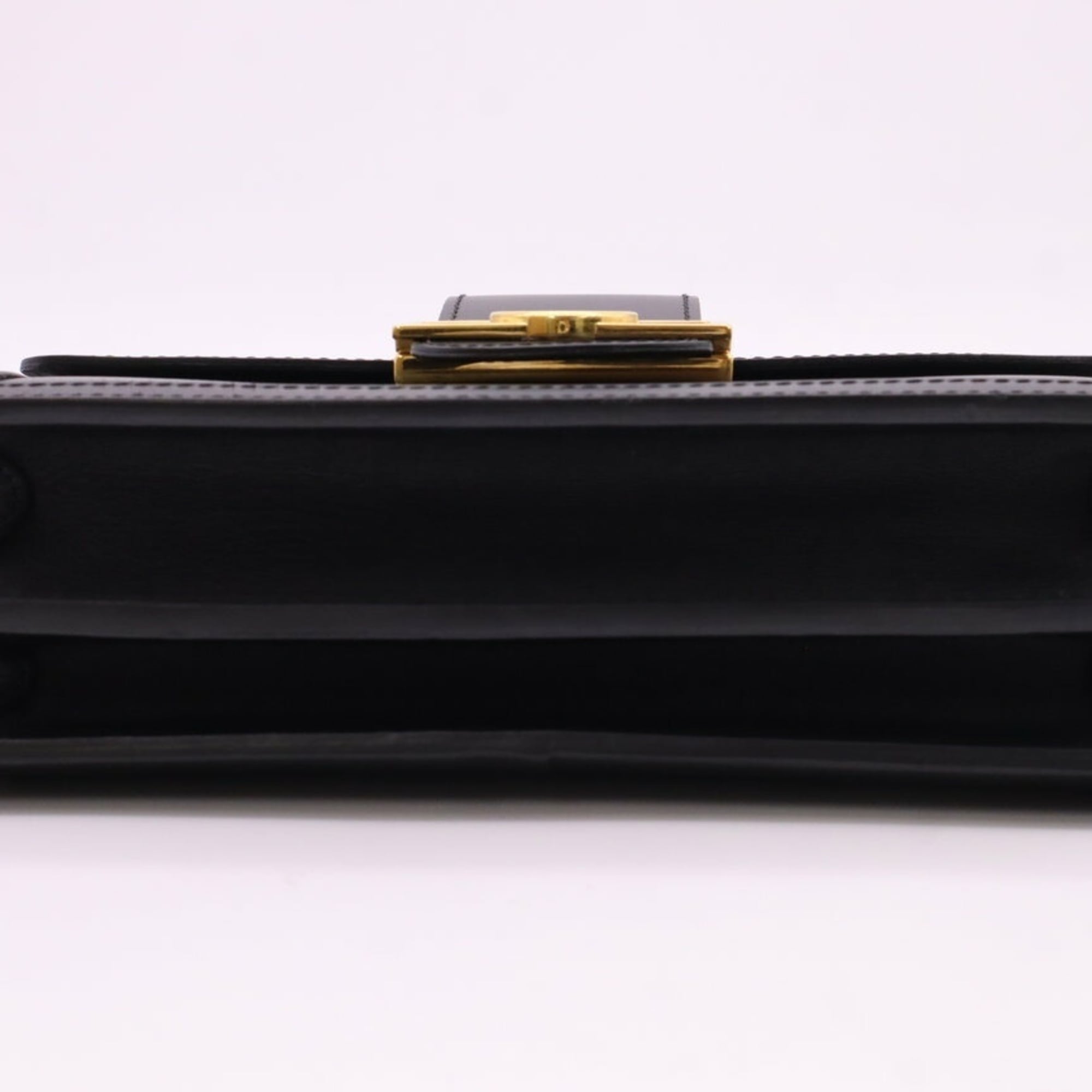 Louis Vuitton Black Leather Shoulder Bag (Pre-Owned)