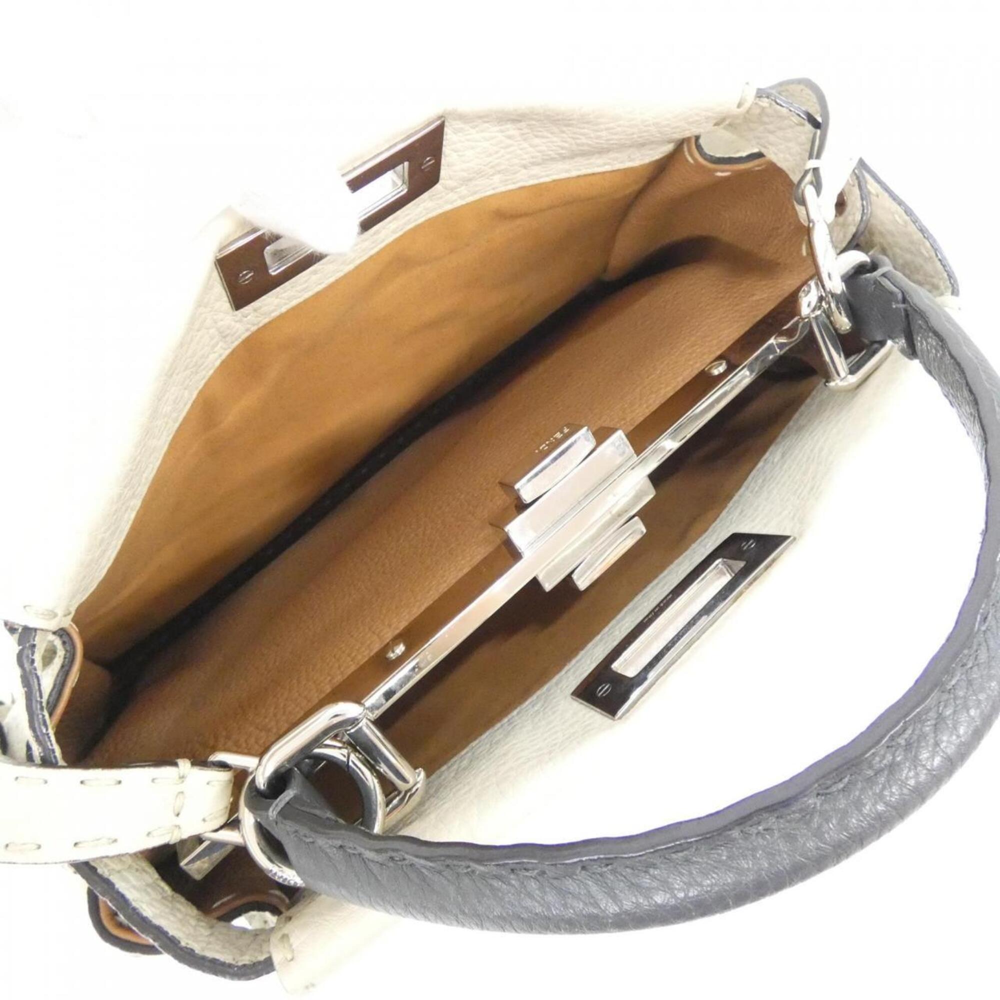 Fendi Selleria Silver Leather Handbag (Pre-Owned)