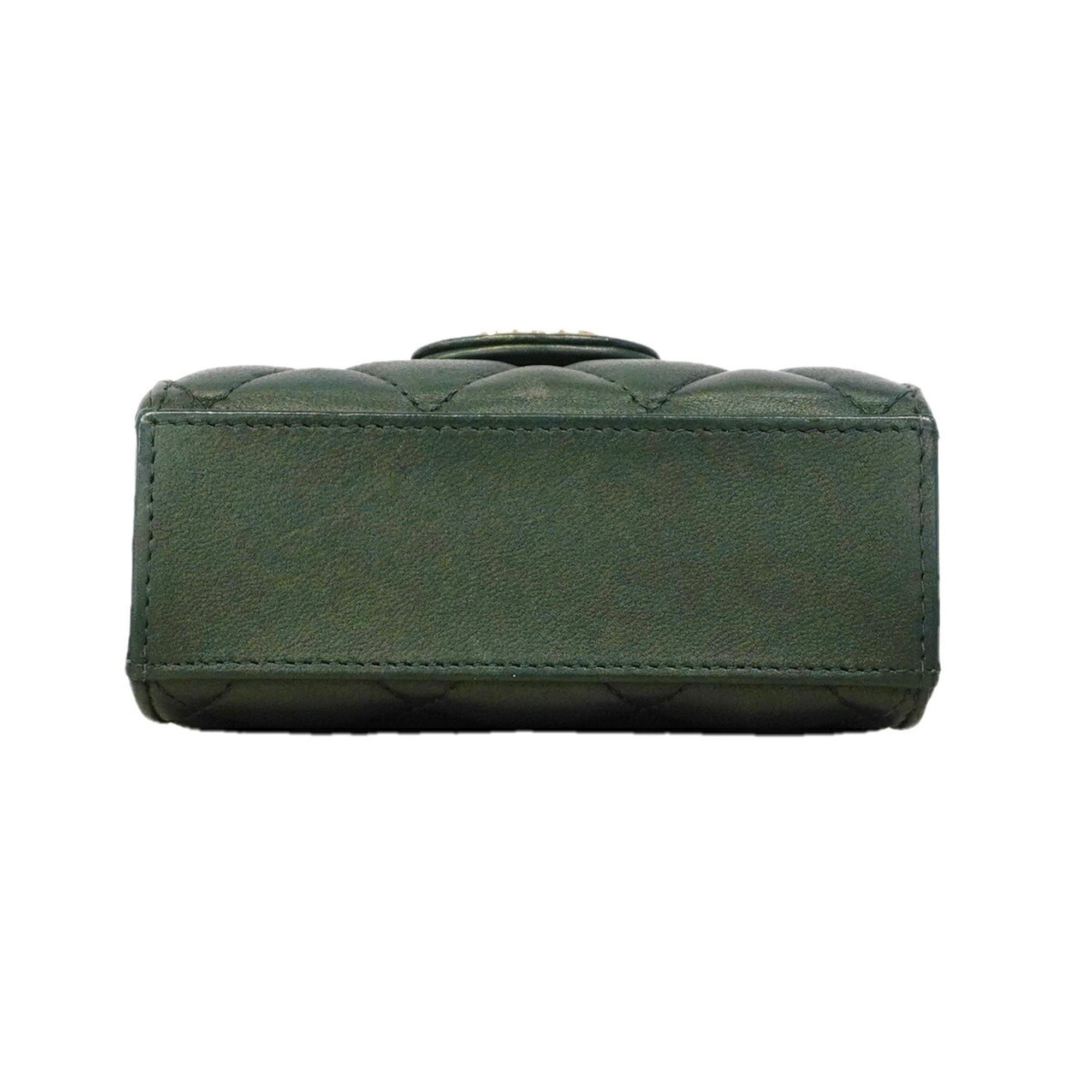 Chanel Dark Green Leather Handbag (Pre-Owned)
