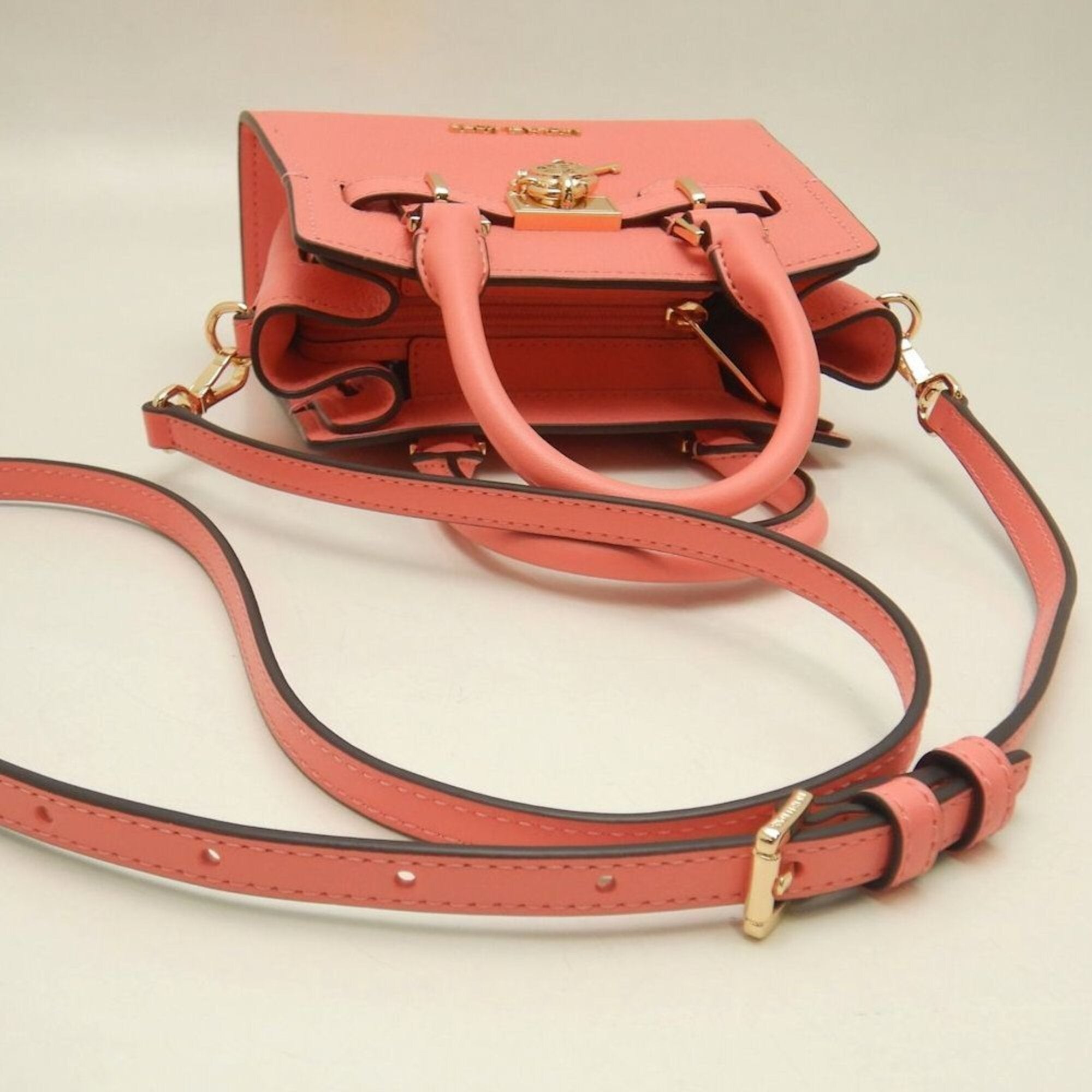 Michael Kors Pink Leather Handbag (Pre-Owned)