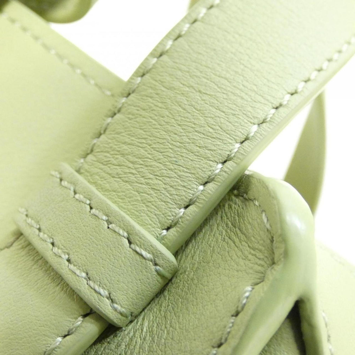 Loewe Green Leather Shoulder Bag (Pre-Owned)