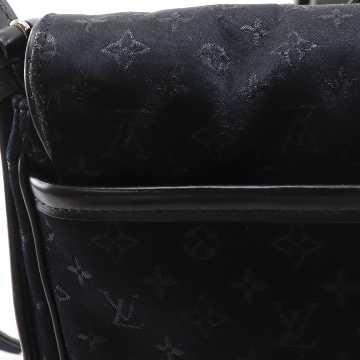 Louis Vuitton Black Monogram Satin Monogram Vernis Leather Shoulder Bag (Pre-Owned)