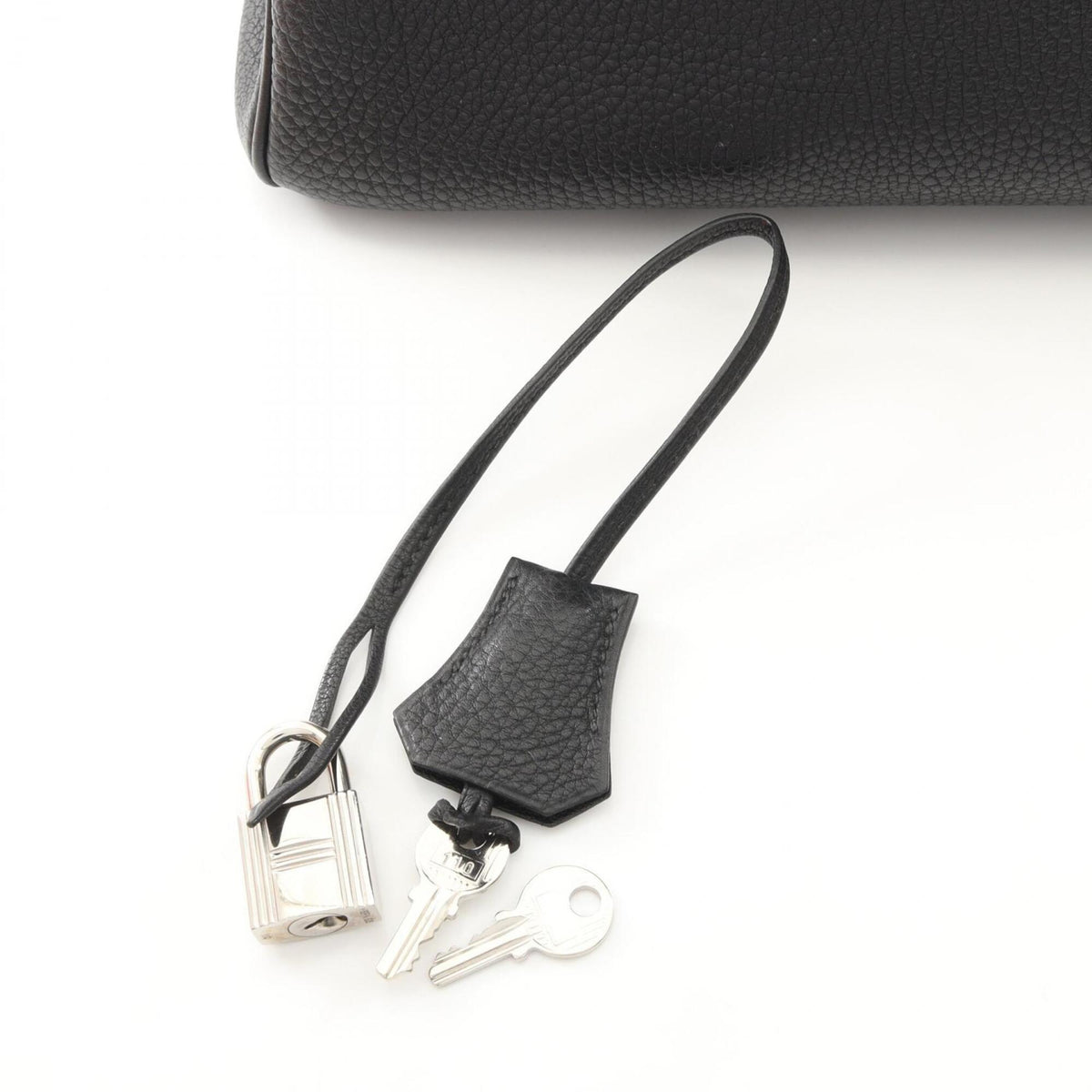 Hermes Black Togo Leather Leather Handbag (Pre-Owned)