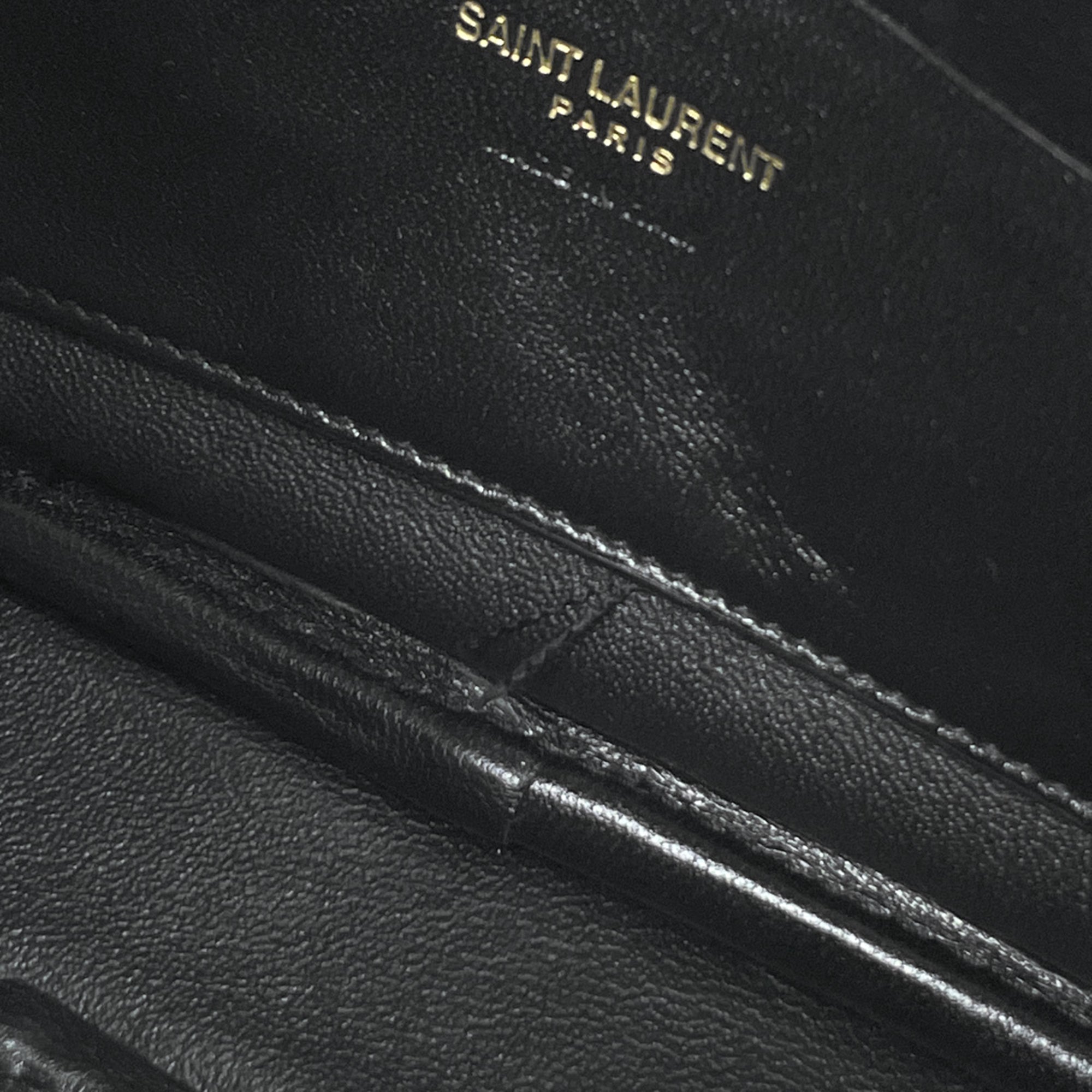 Yves Saint Laurent Black Leather Shoulder Bag (Pre-Owned)
