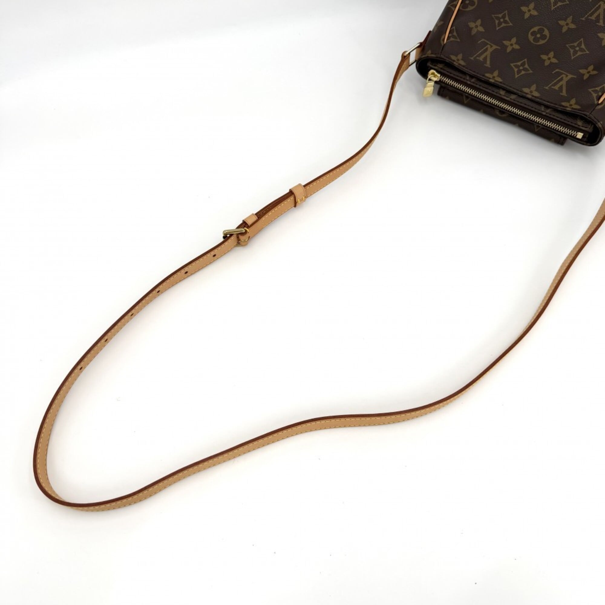 Louis Vuitton Monogram Brown Monogram Shoulder Bag (Pre-Owned)