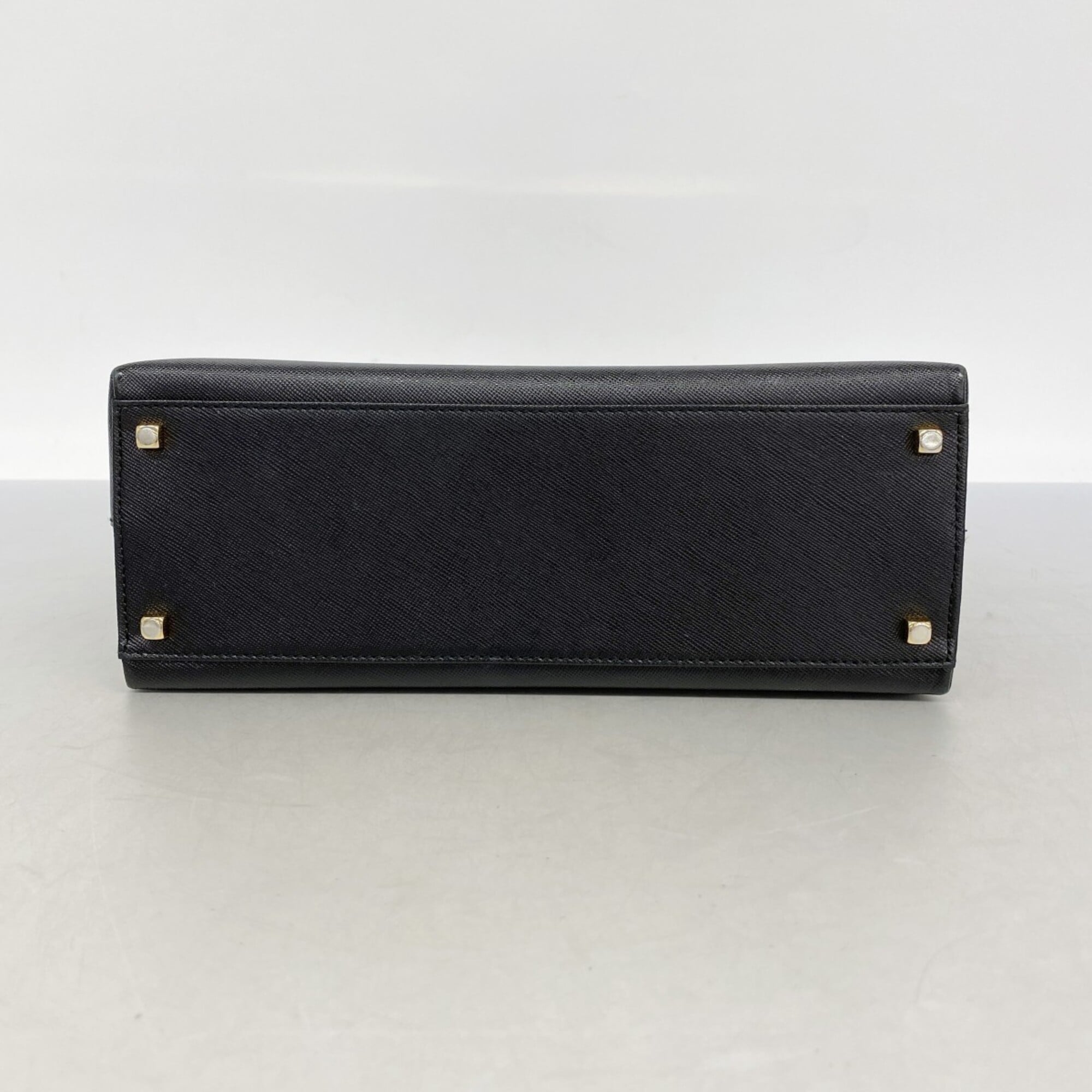 Salvatore Ferragamo Black Leather Handbag (Pre-Owned)