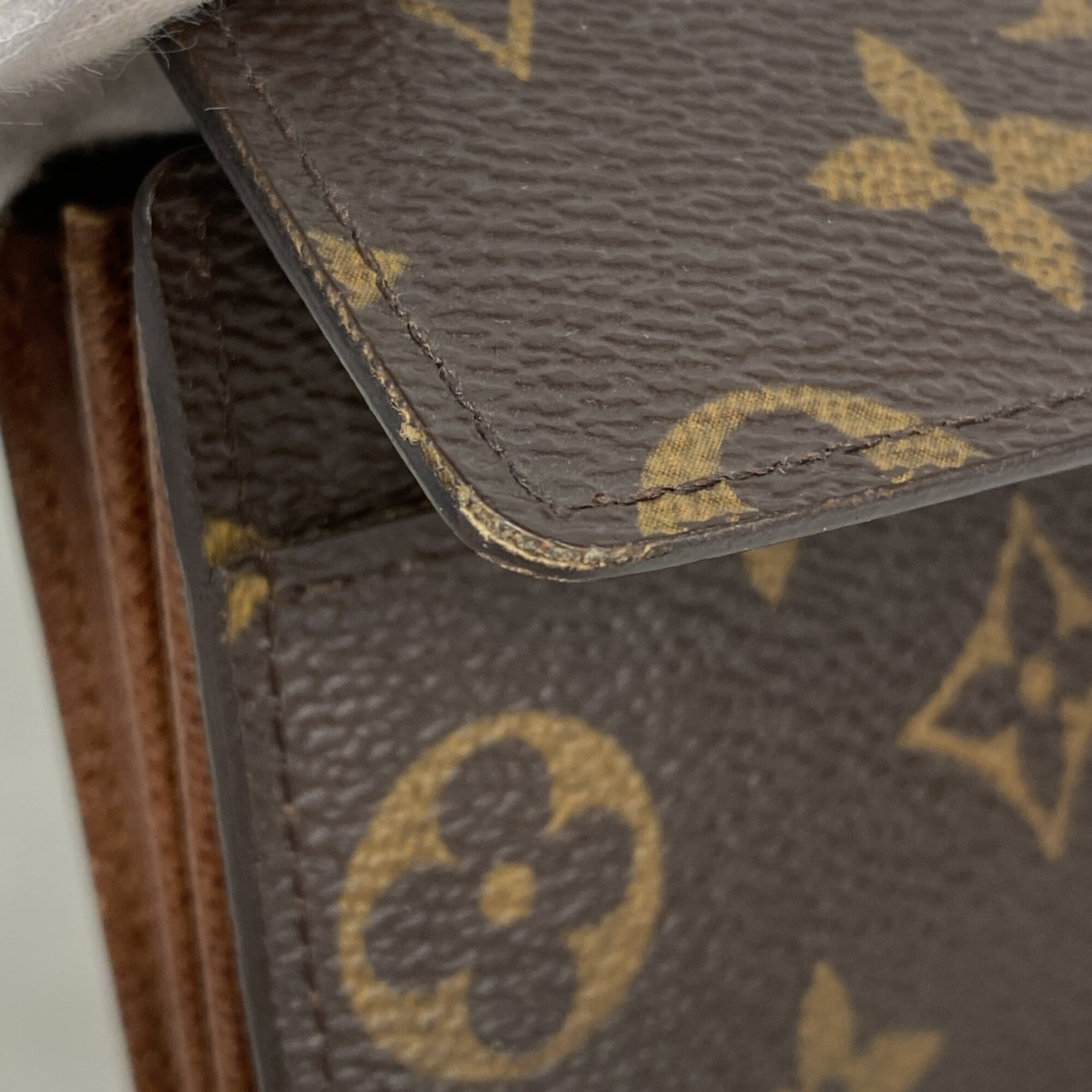 Louis Vuitton Brown Long Wallet (Bi-Fold) (Pre-Owned)