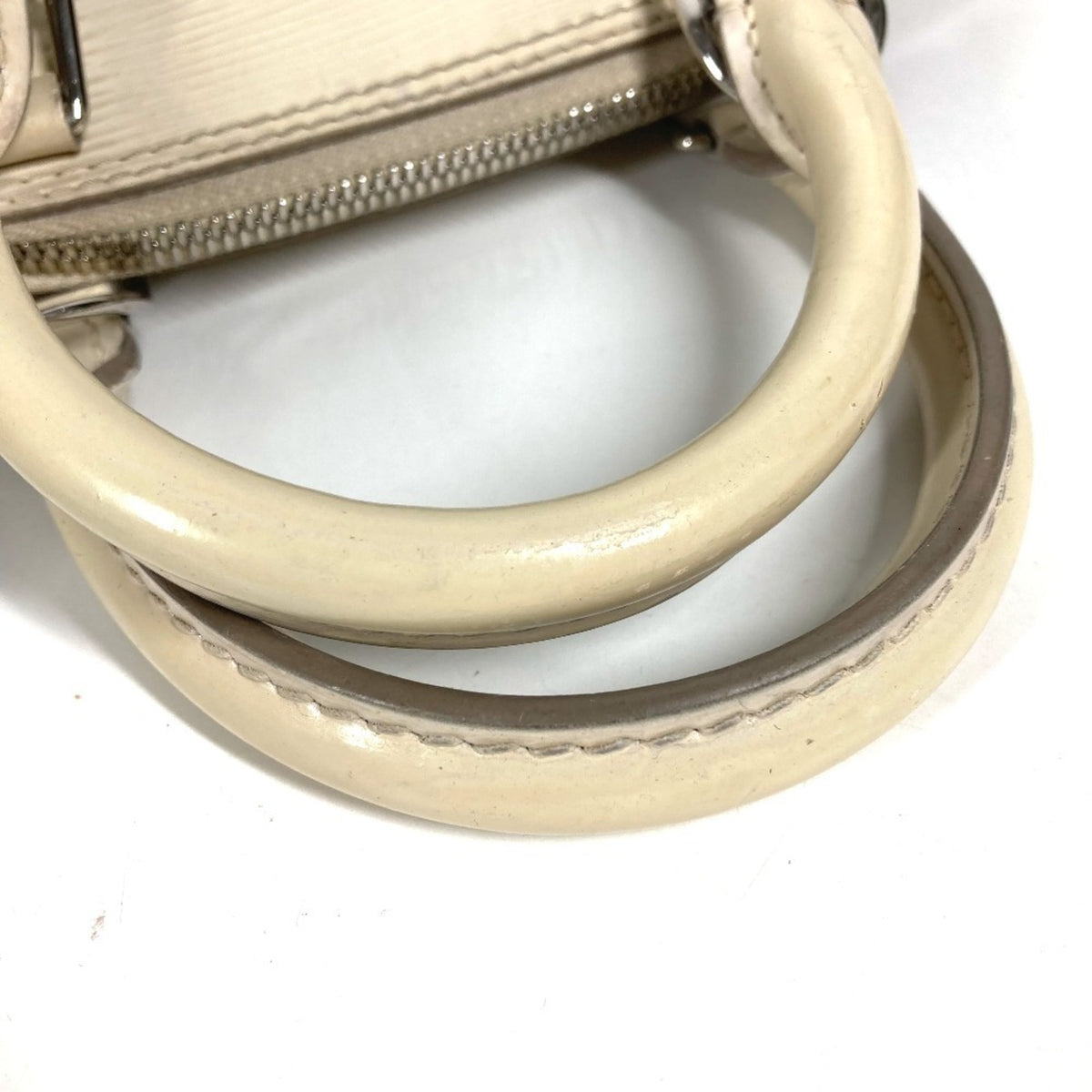Louis Vuitton Lv Off White White Epi Leather Handbag Shoulder Bag (Pre-Owned)