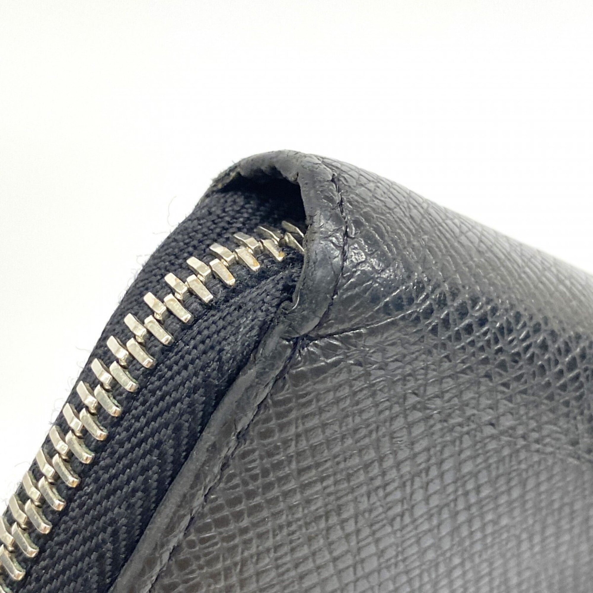 Louis Vuitton Noir Long Wallet (Bi-Fold) (Pre-Owned)