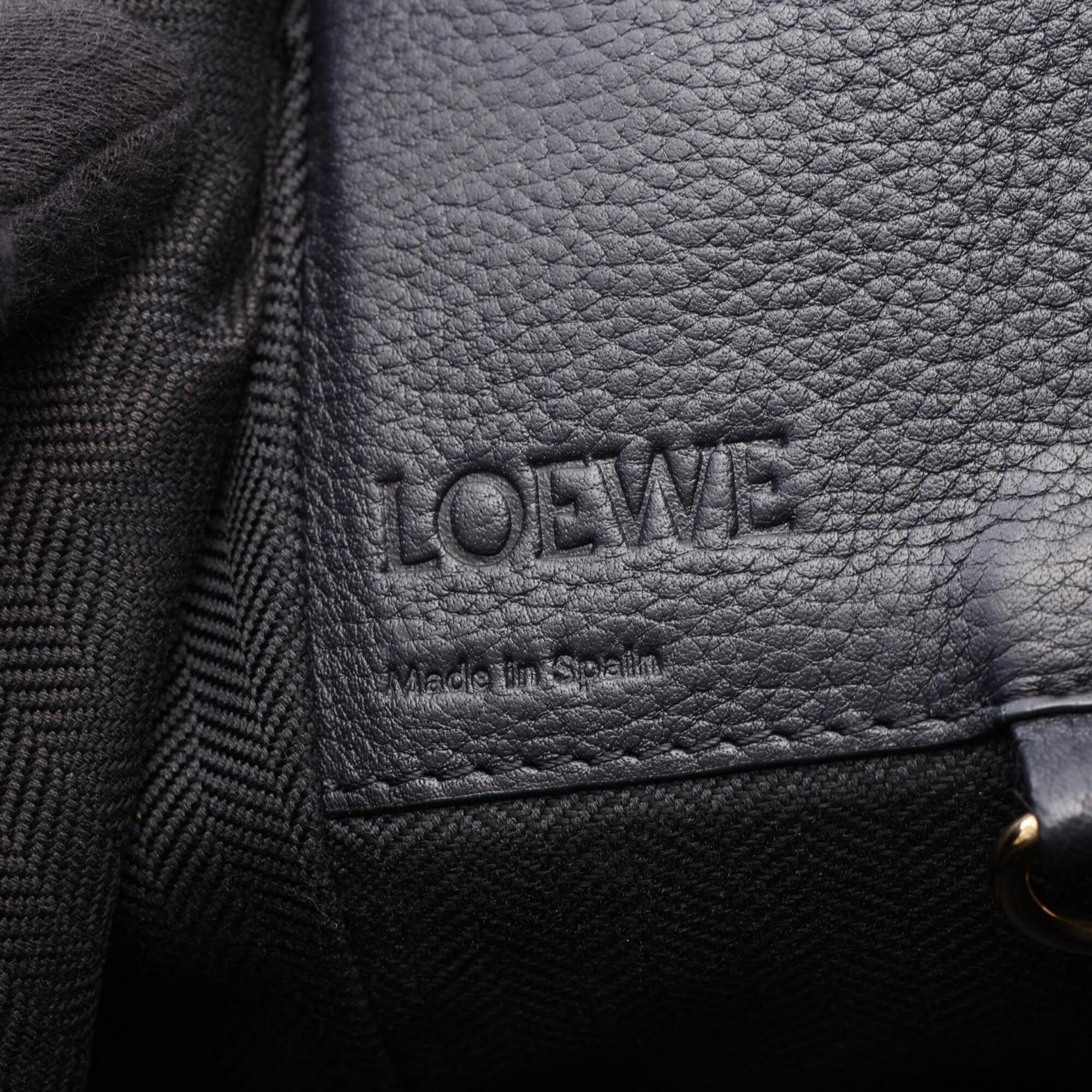 Loewe Black Navy Leather Handbag (Pre-Owned)
