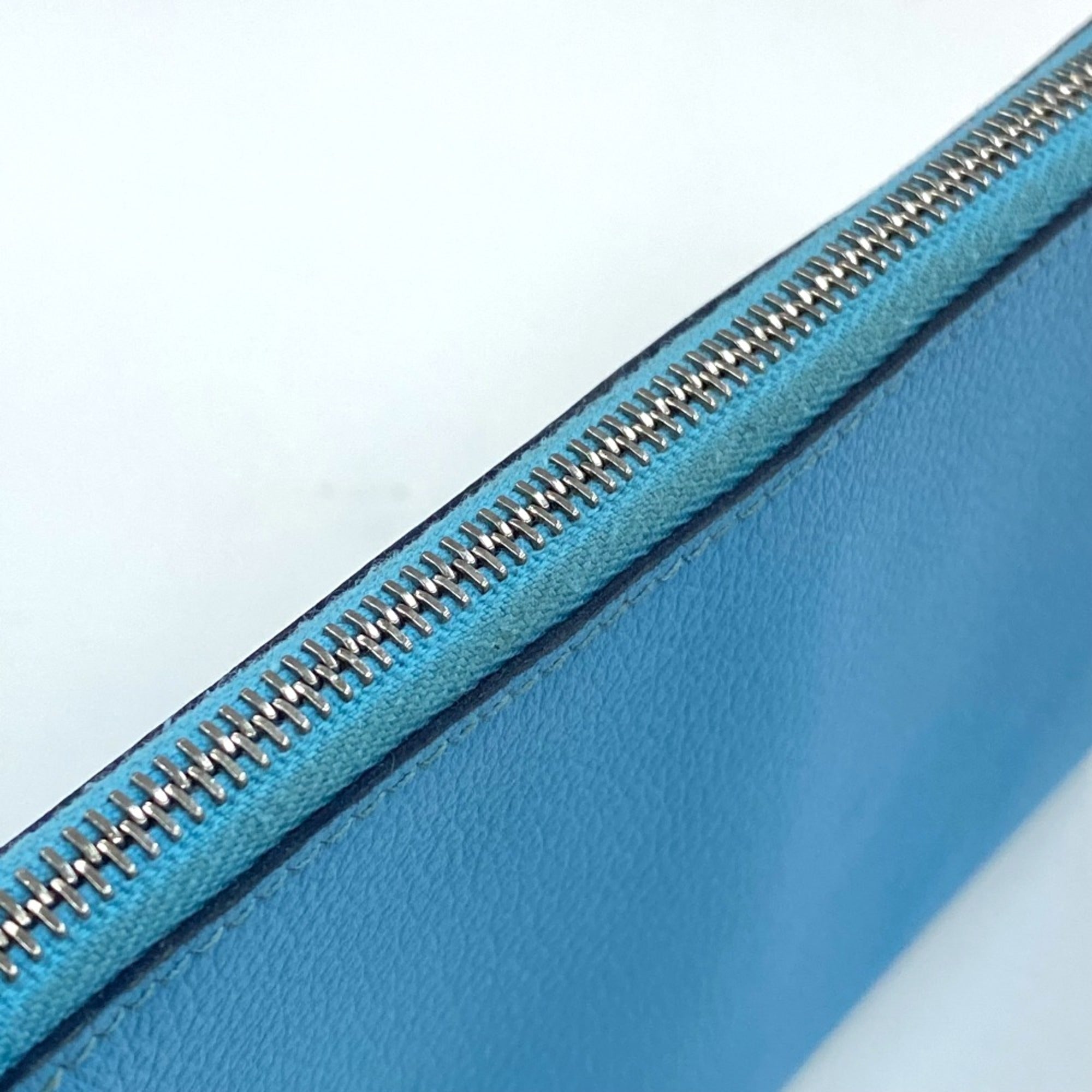 Hermes Blue Leather Pouch (Pre-Owned)
