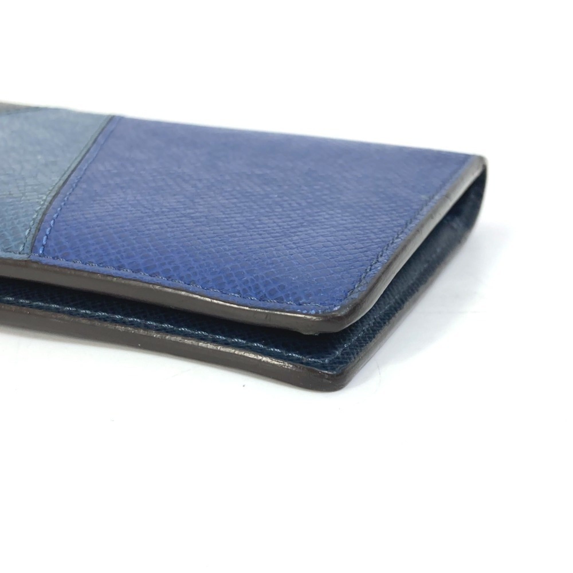 Louis Vuitton Taiga Blue Navy Taiga Leather Long Wallet (Bi-Fold) (Pre-Owned)