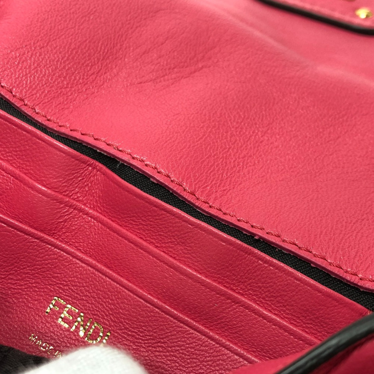 Fendi Pink Leather Shoulder Bag (Pre-Owned)