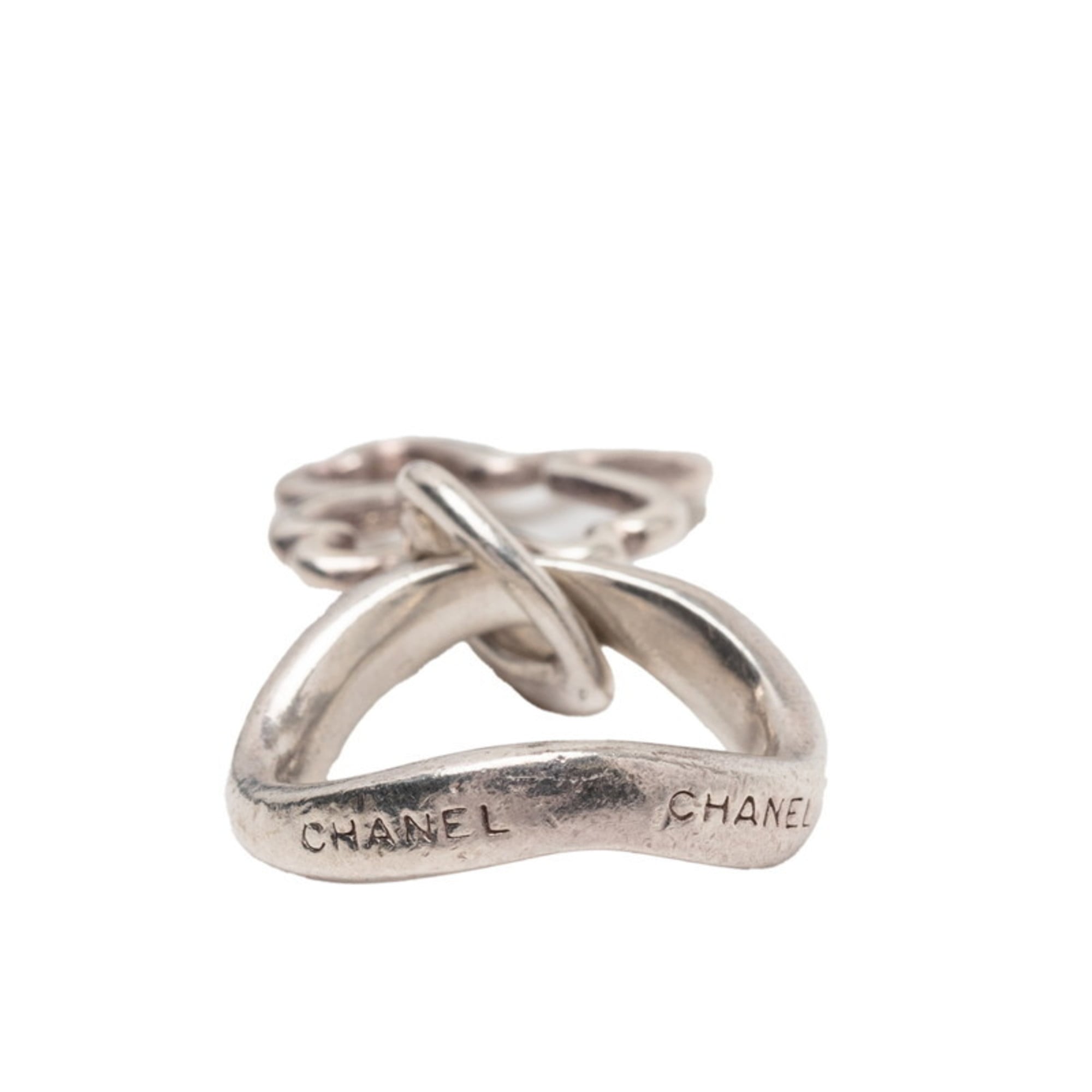 Chanel Silver Metal Band Ring (Pre-Owned)