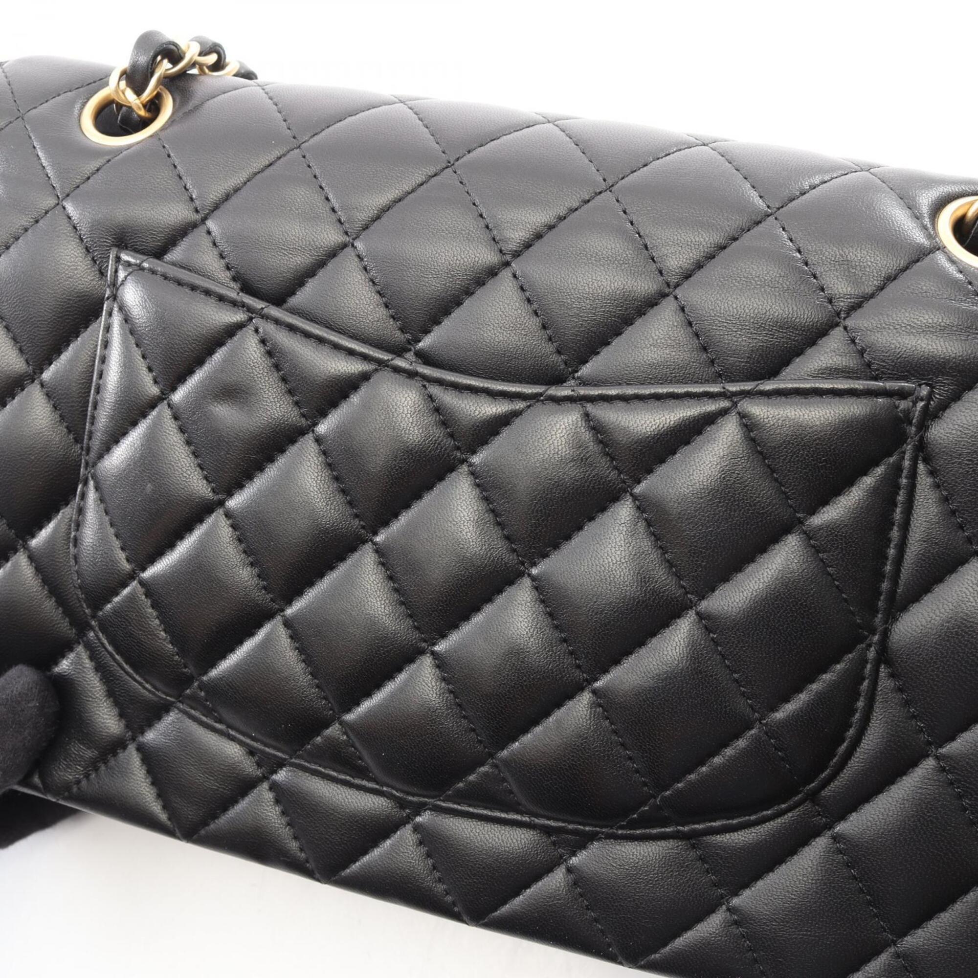 Chanel Black Leather Handbag Shoulder Bag (Pre-Owned)