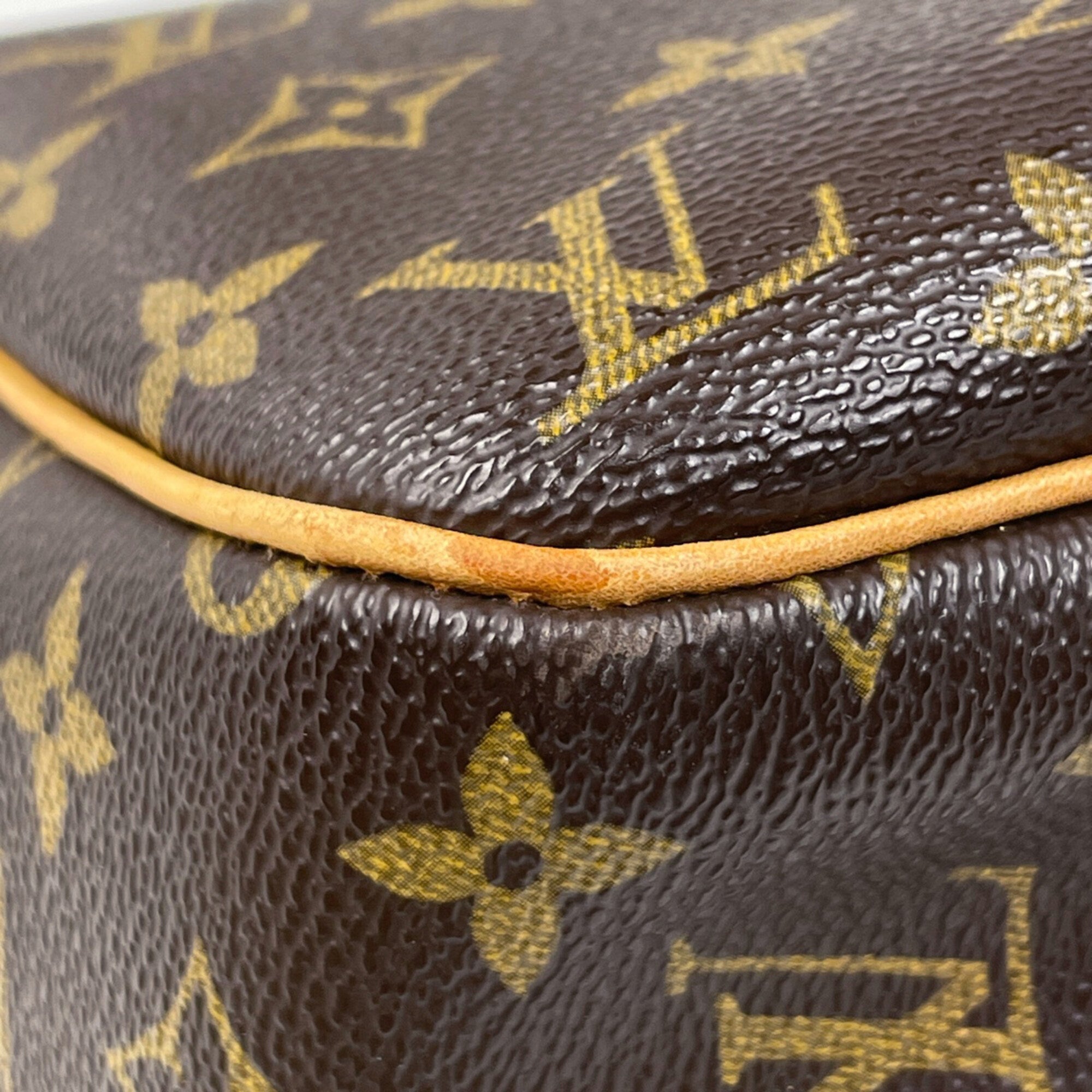 Louis Vuitton Brown Monogram Handbag (Pre-Owned)