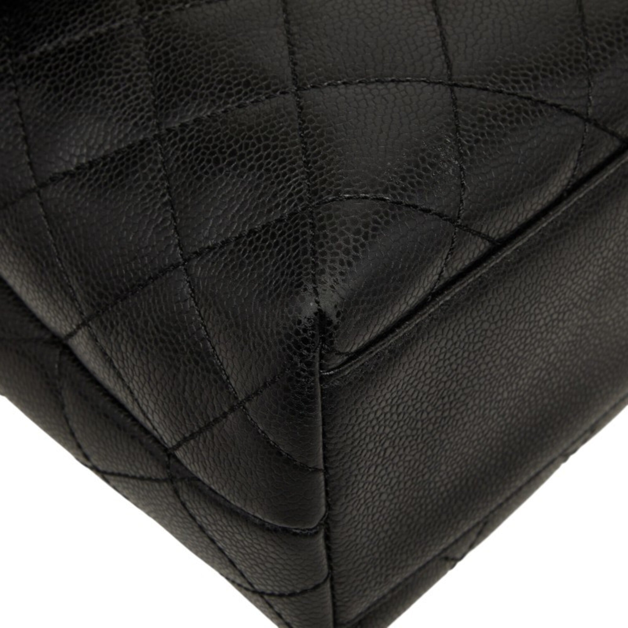 Chanel Black Grained Calfskin Handbag (Pre-Owned)