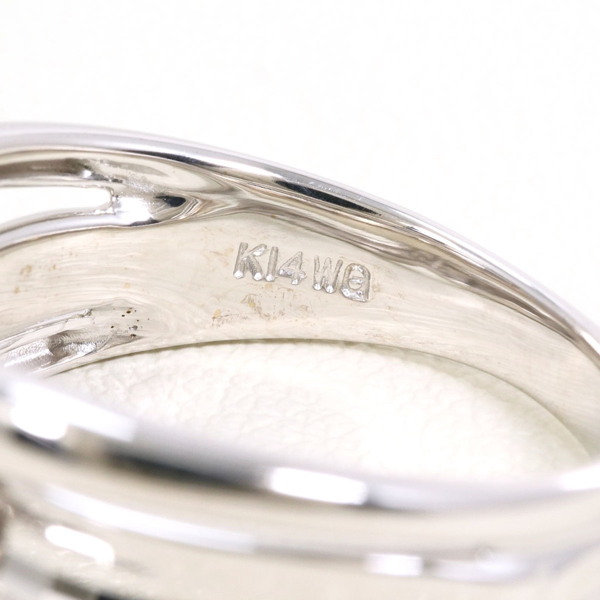 Unbranded White Gold White Gold (14K) Band Ring (Pre-Owned)