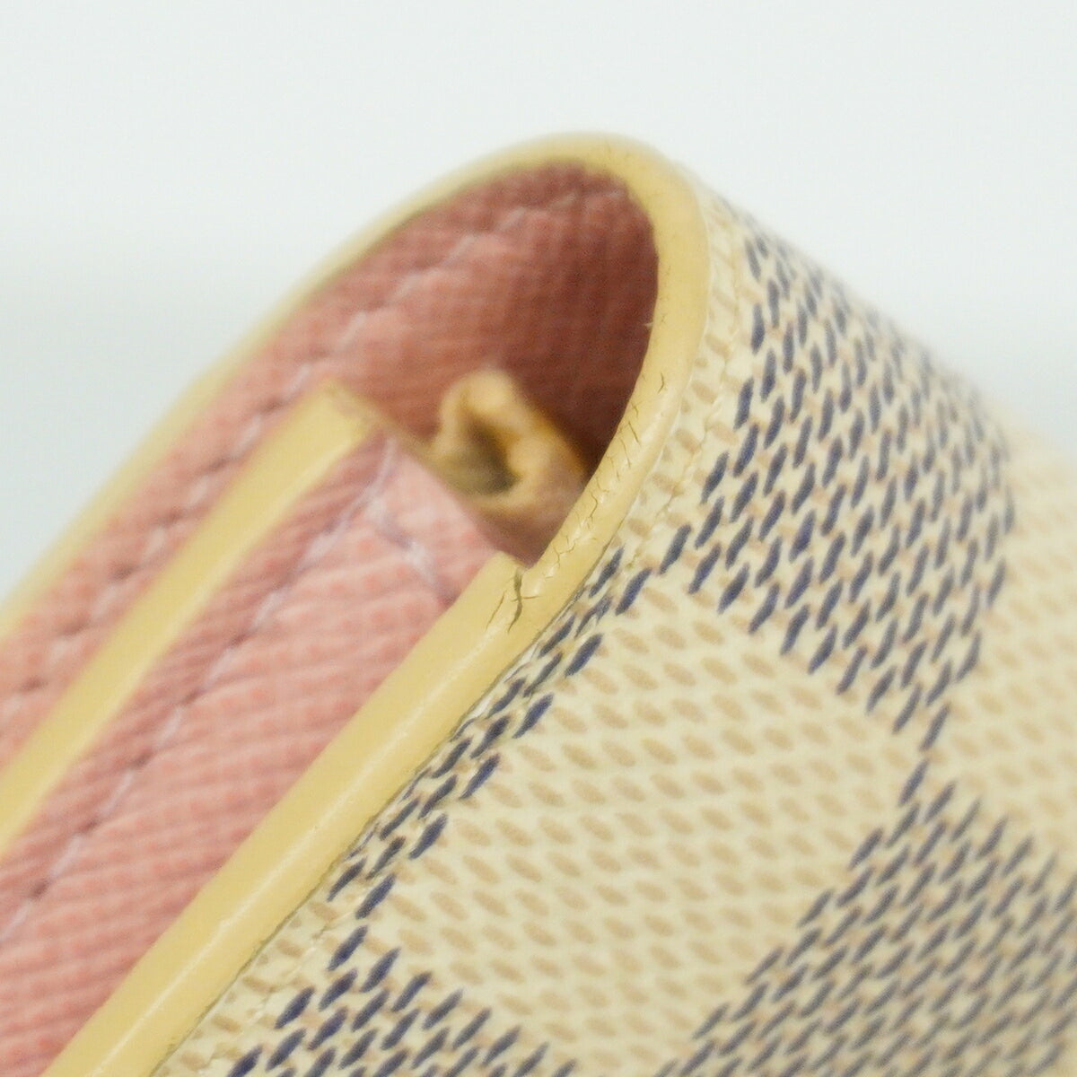 Louis Vuitton Rose Ballerine Long Wallet (Bi-Fold) (Pre-Owned)