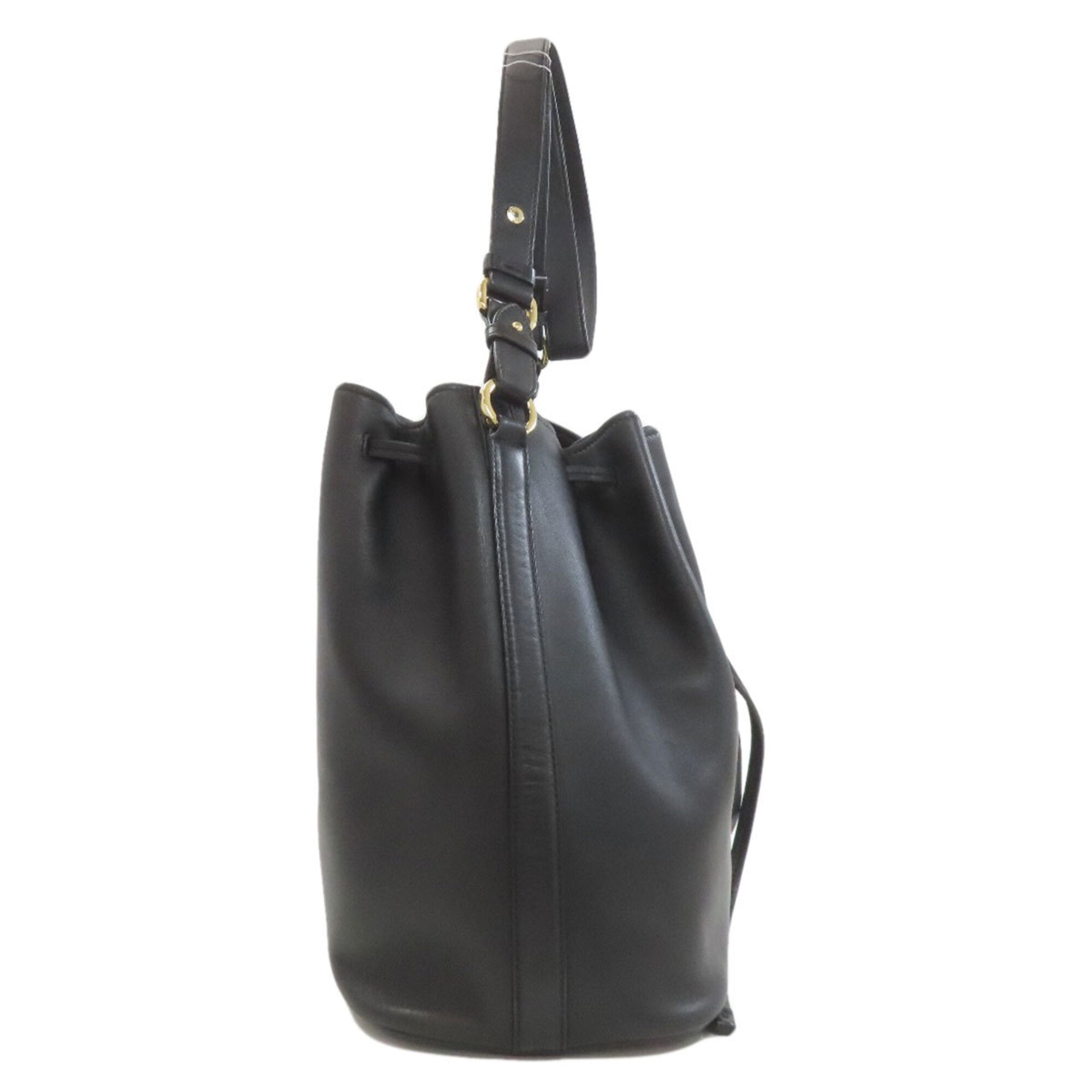 Salvatore Ferragamo Black Leather Pouch Shoulder Bag (Pre-Owned)