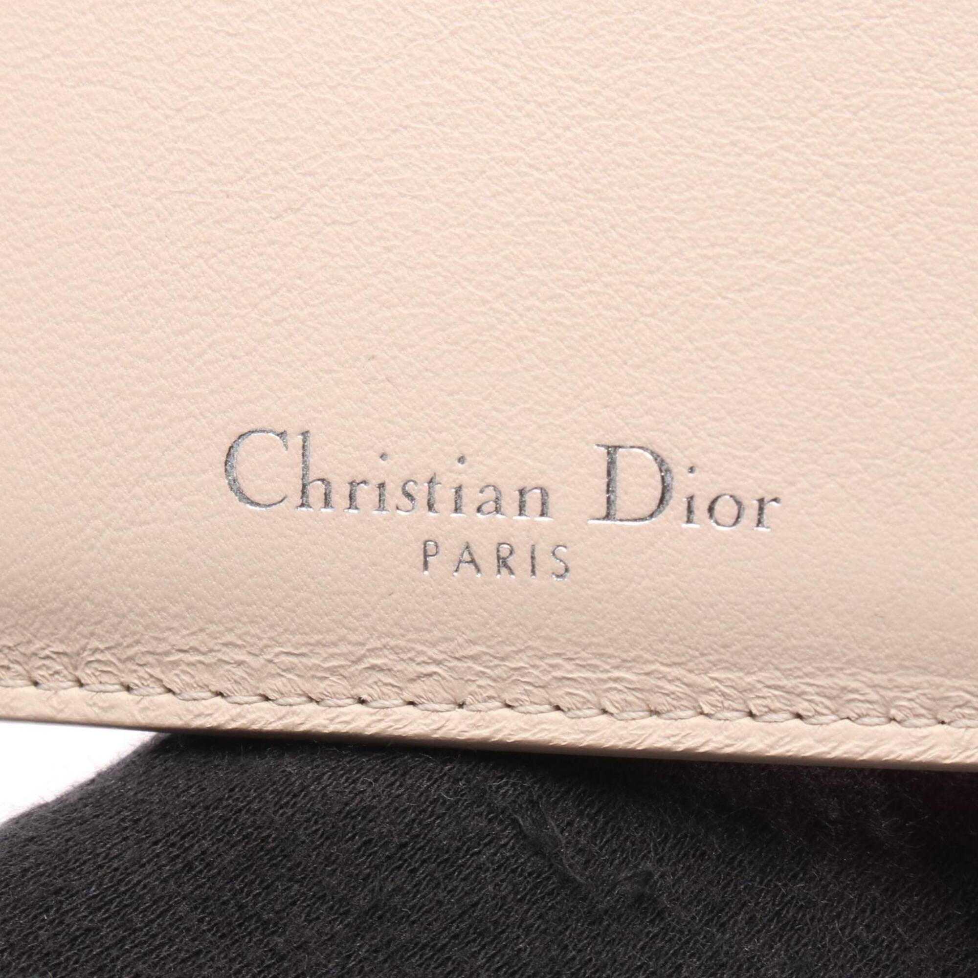 Christian Dior Red Color Leather Wallet (Tri-Fold) (Pre-Owned)