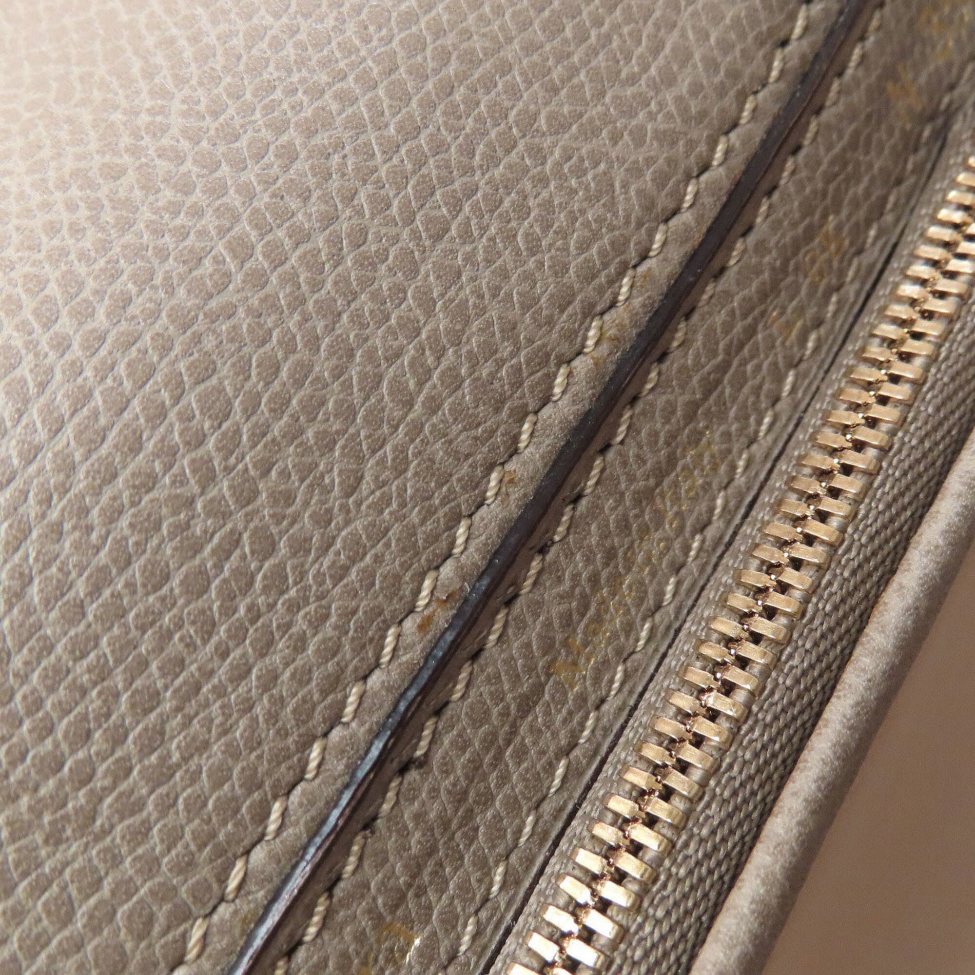 Valextra Beige Leather Handbag (Pre-Owned)