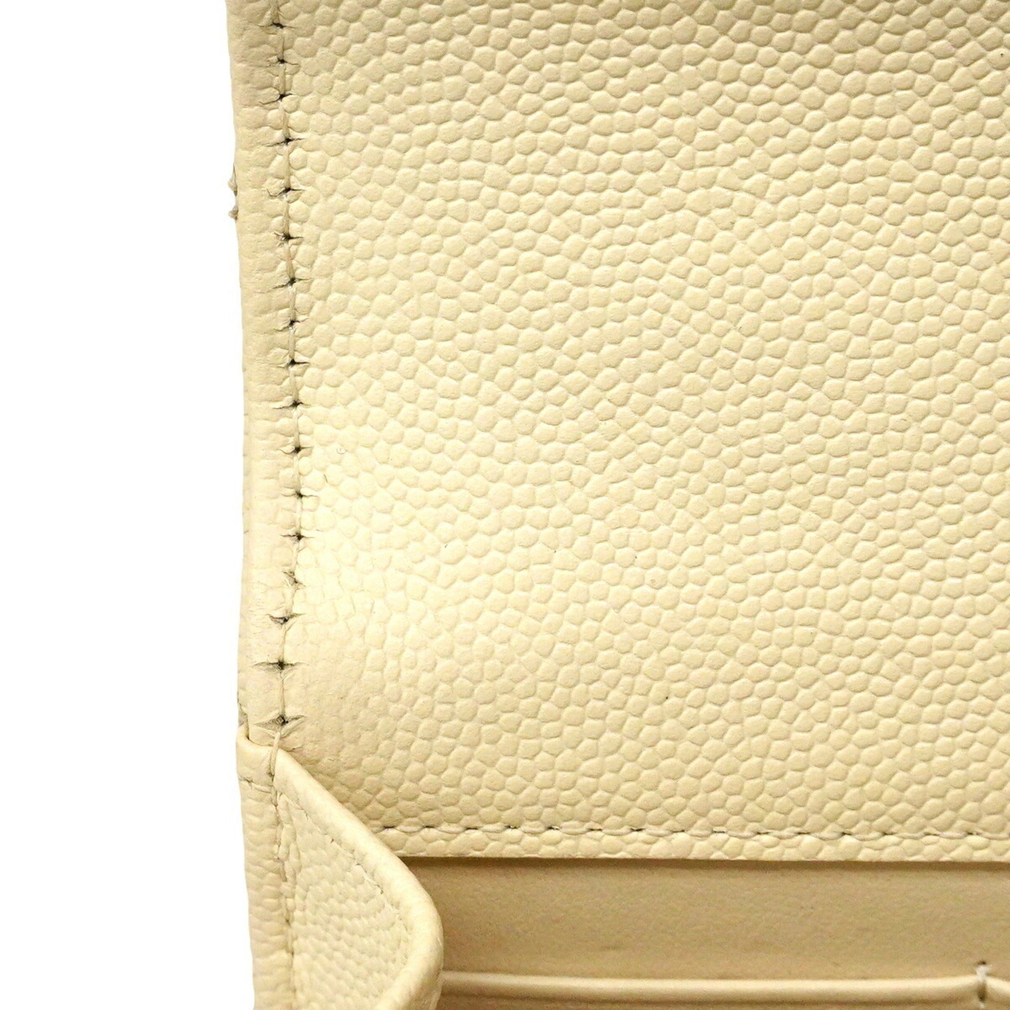 Chanel Ivory Grained Calfskin Handbag (Pre-Owned)