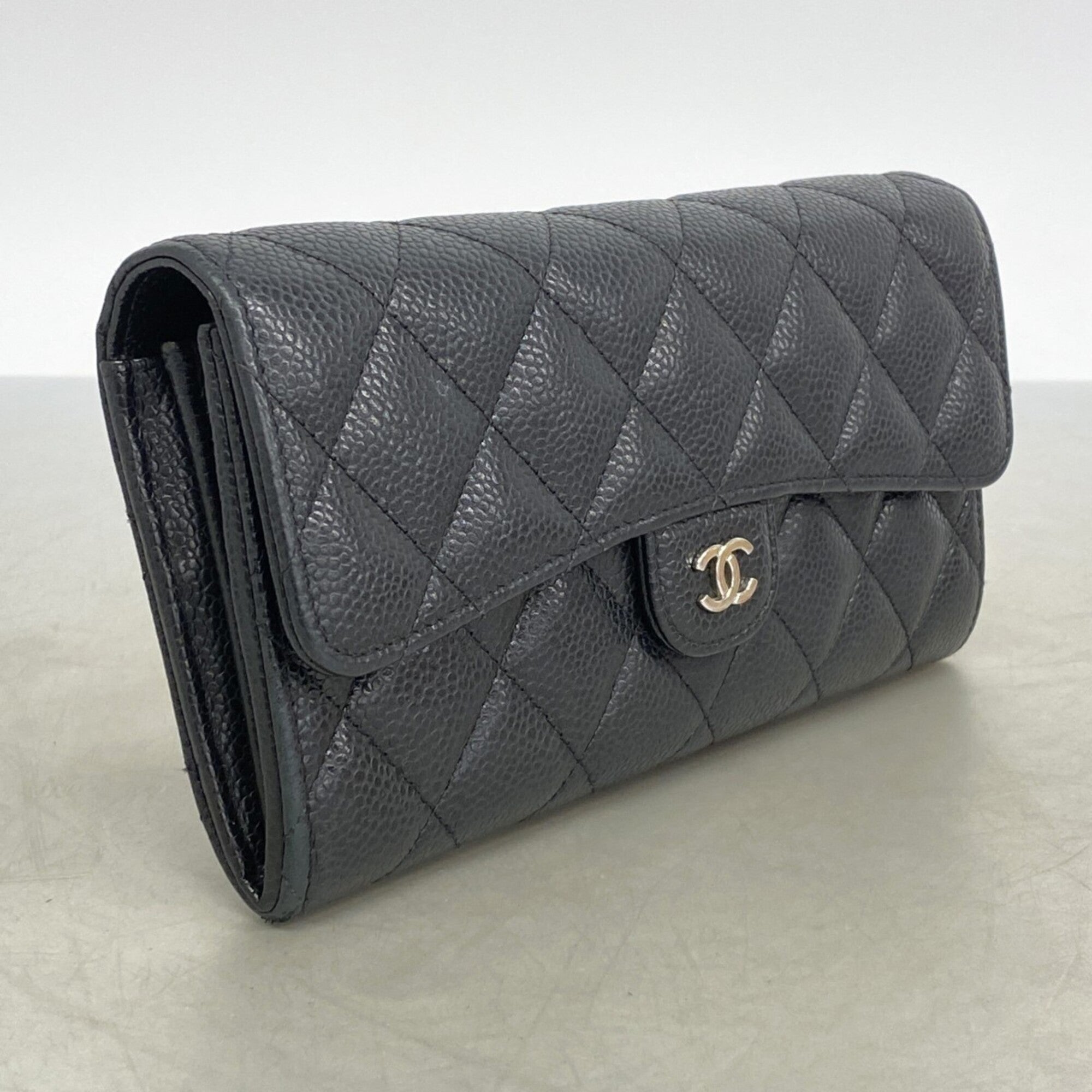 Chanel Black Grained Calfskin Long Wallet (Bi-Fold) (Pre-Owned)