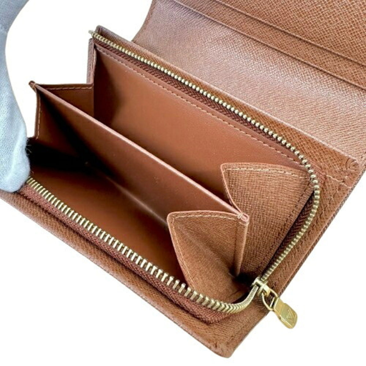 Louis Vuitton Monogram Brown Monogram Wallet (Bi-Fold) (Pre-Owned)