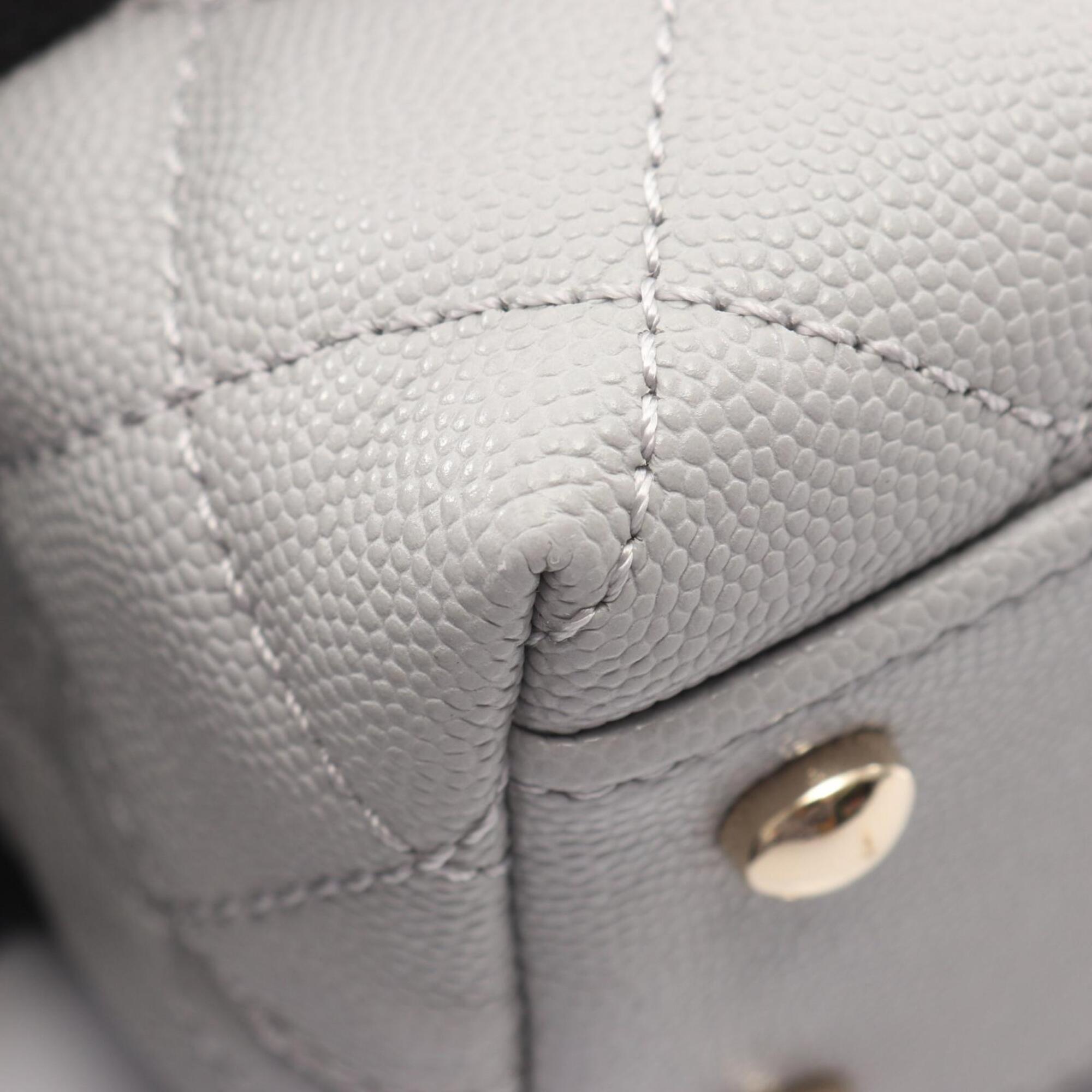 Chanel Gray Grained Calfskin Handbag (Pre-Owned)
