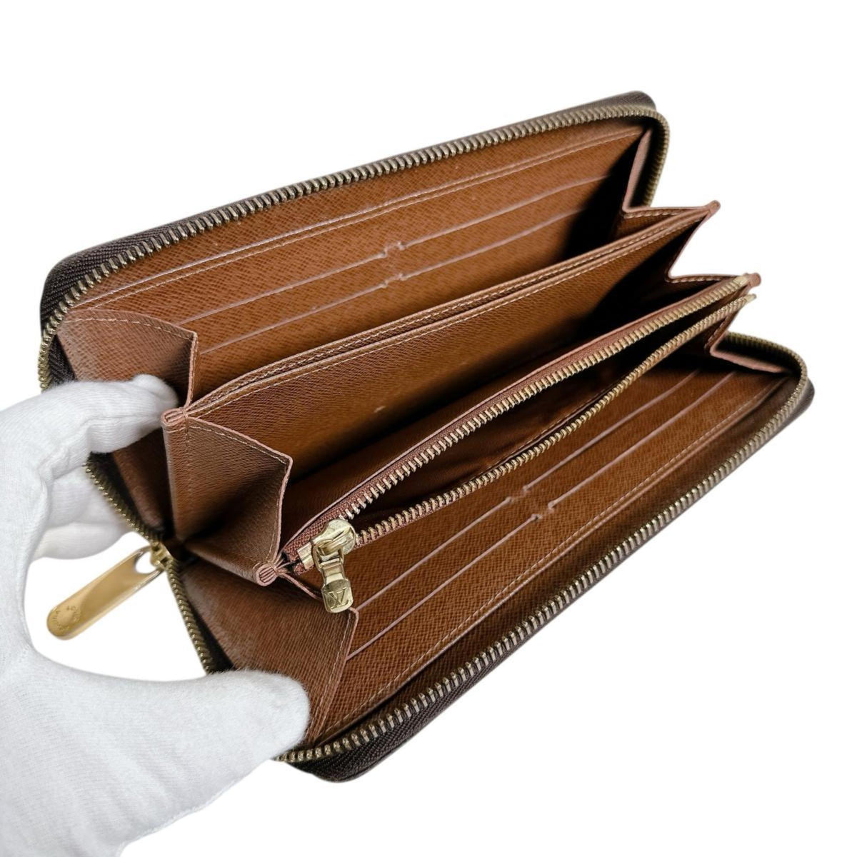 Louis Vuitton Brown Monogram Long Wallet (Bi-Fold) (Pre-Owned)