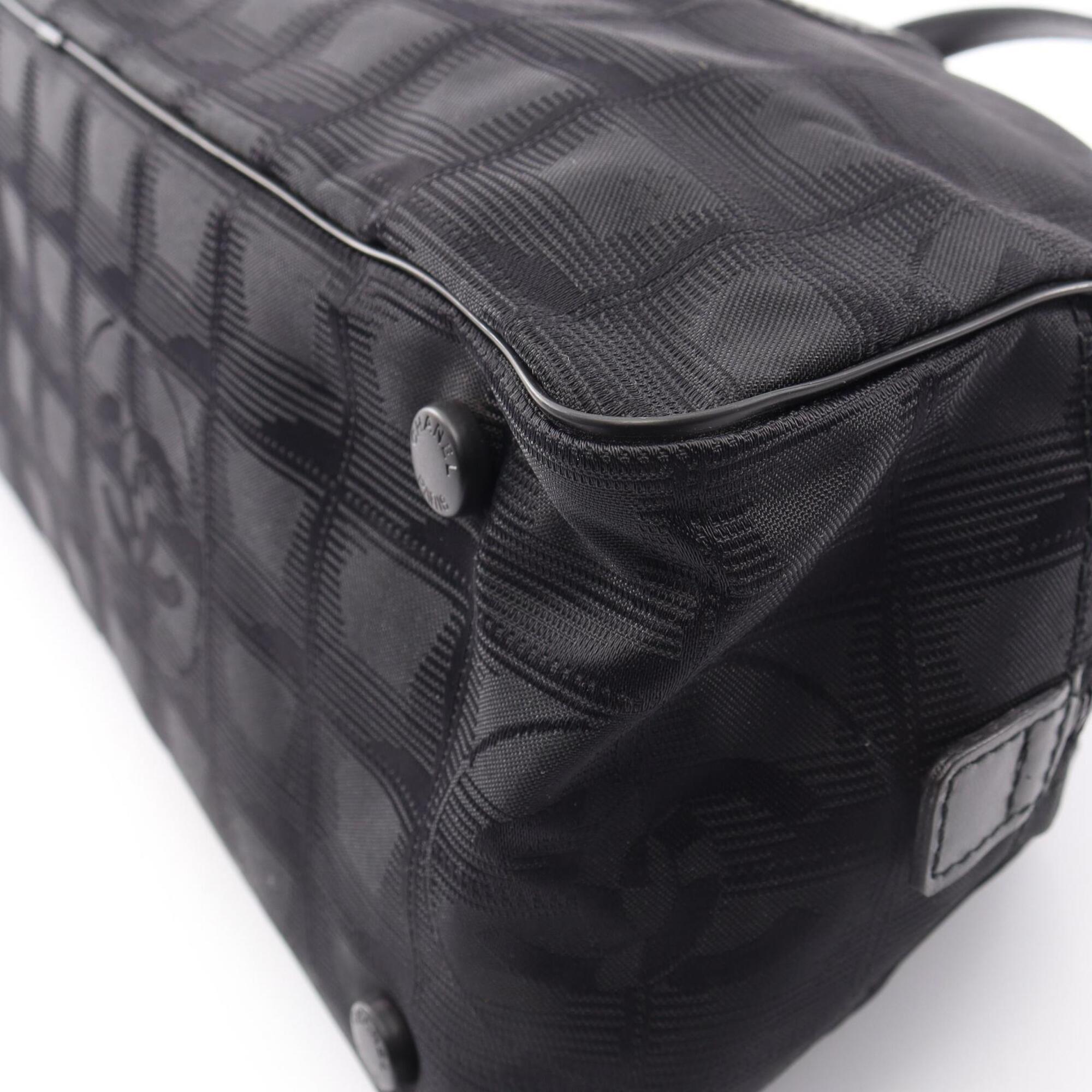 Chanel Black Leather Nylon Canvas Handbag (Pre-Owned)