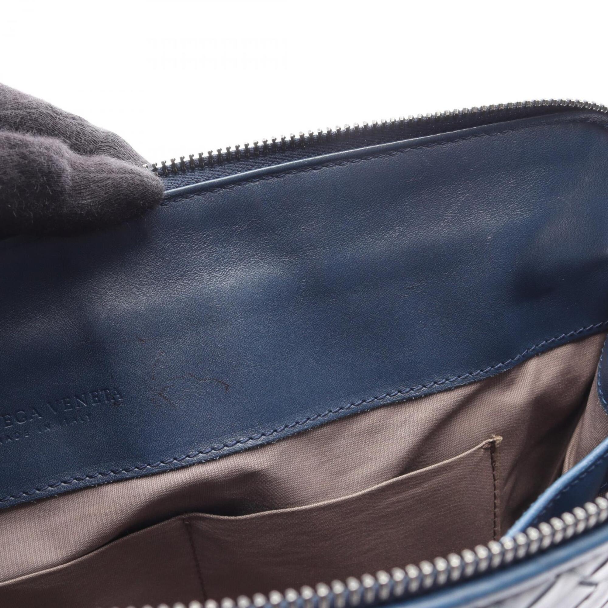 Bottega Veneta Intrecciato Blue Leather Clutch Bag Handbag (Pre-Owned)