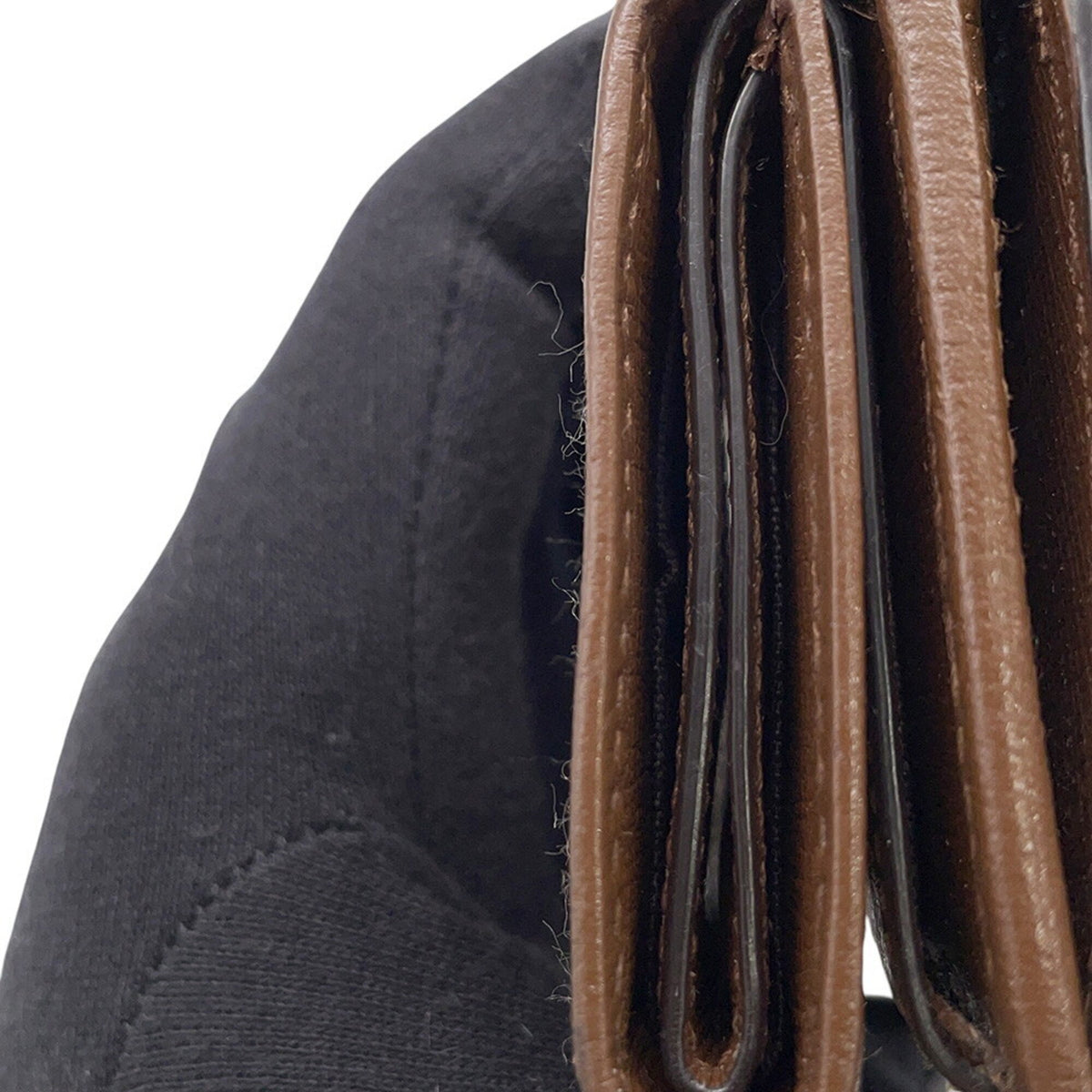 Gucci Beige Brown Canvas Leather Wallet (Tri-Fold) (Pre-Owned)