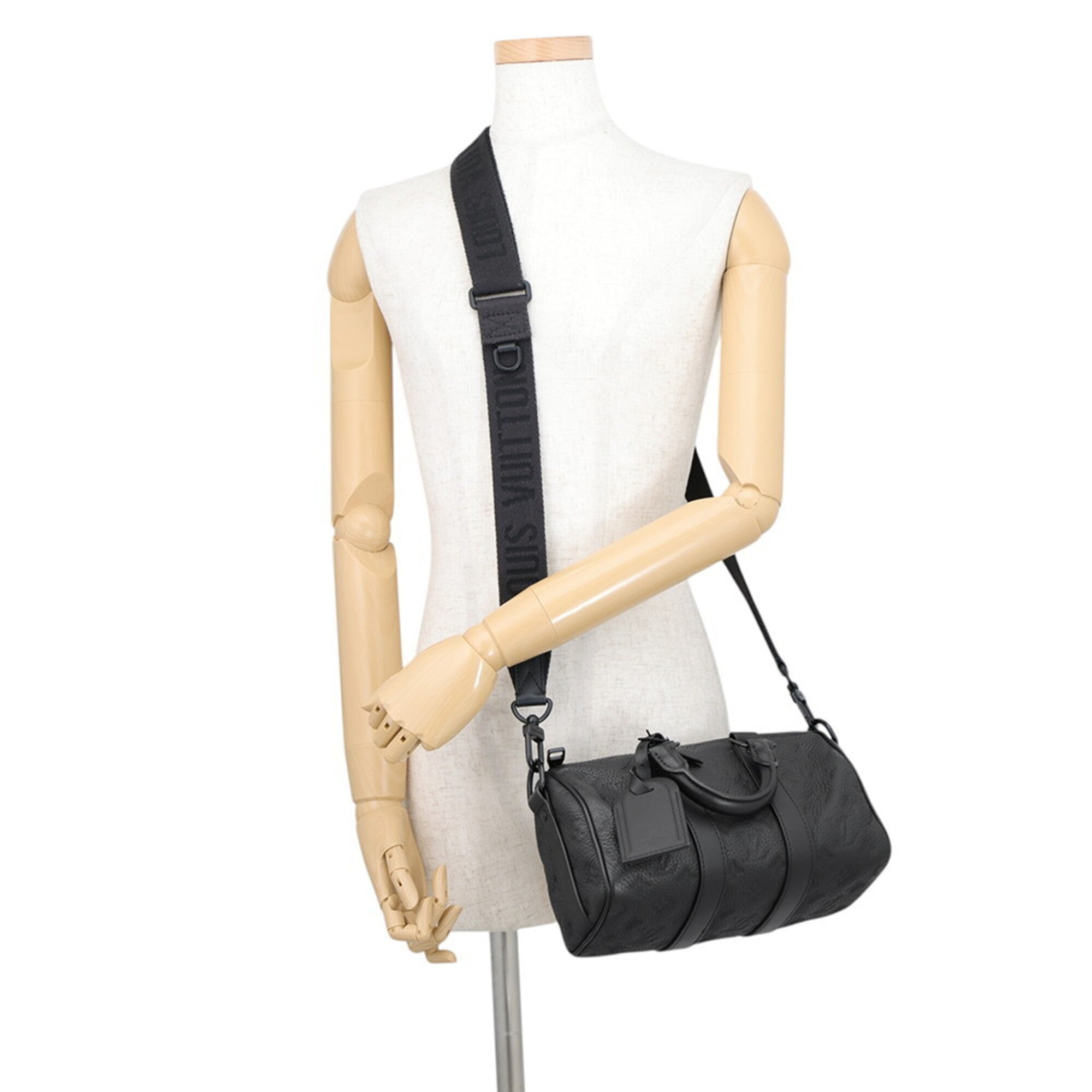 Louis Vuitton Monogram Noir Monogram Leather Handbag (Pre-Owned)