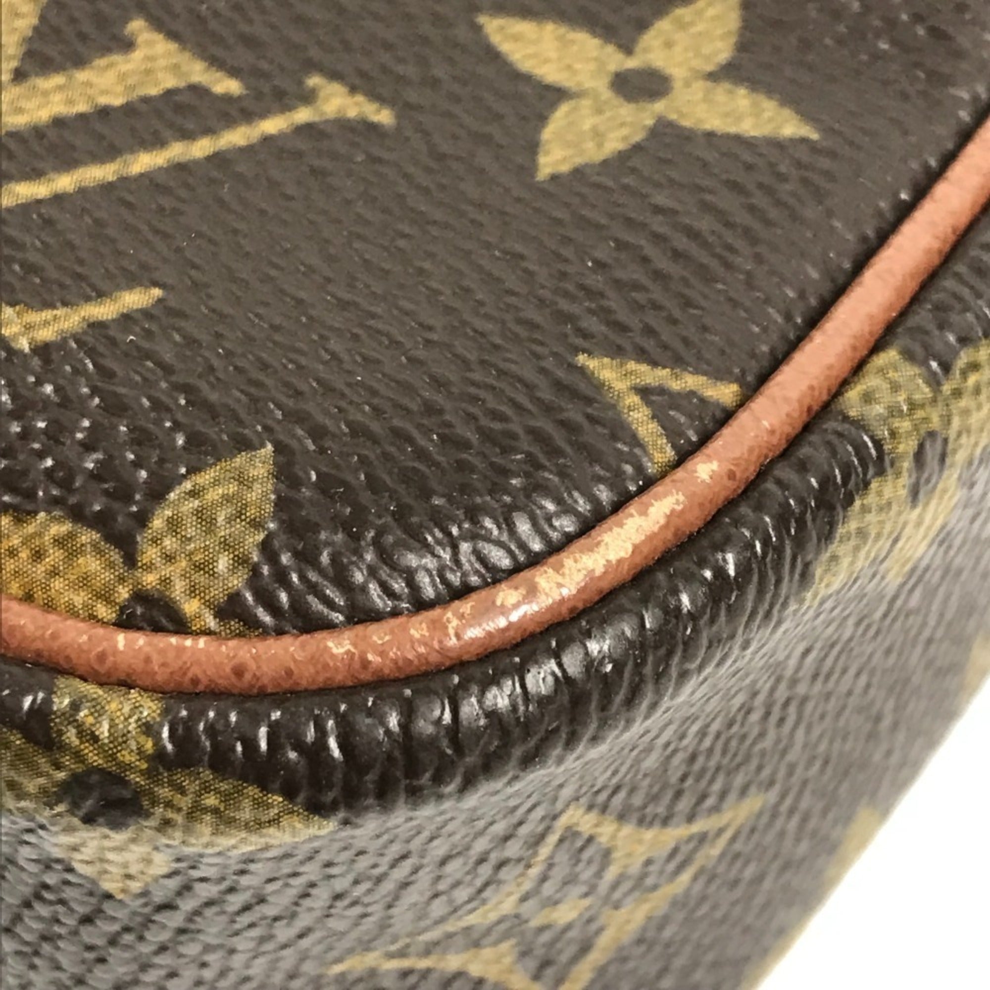 Louis Vuitton Brown Monogram Canvas Pochette Shoulder Bag (Pre-Owned)