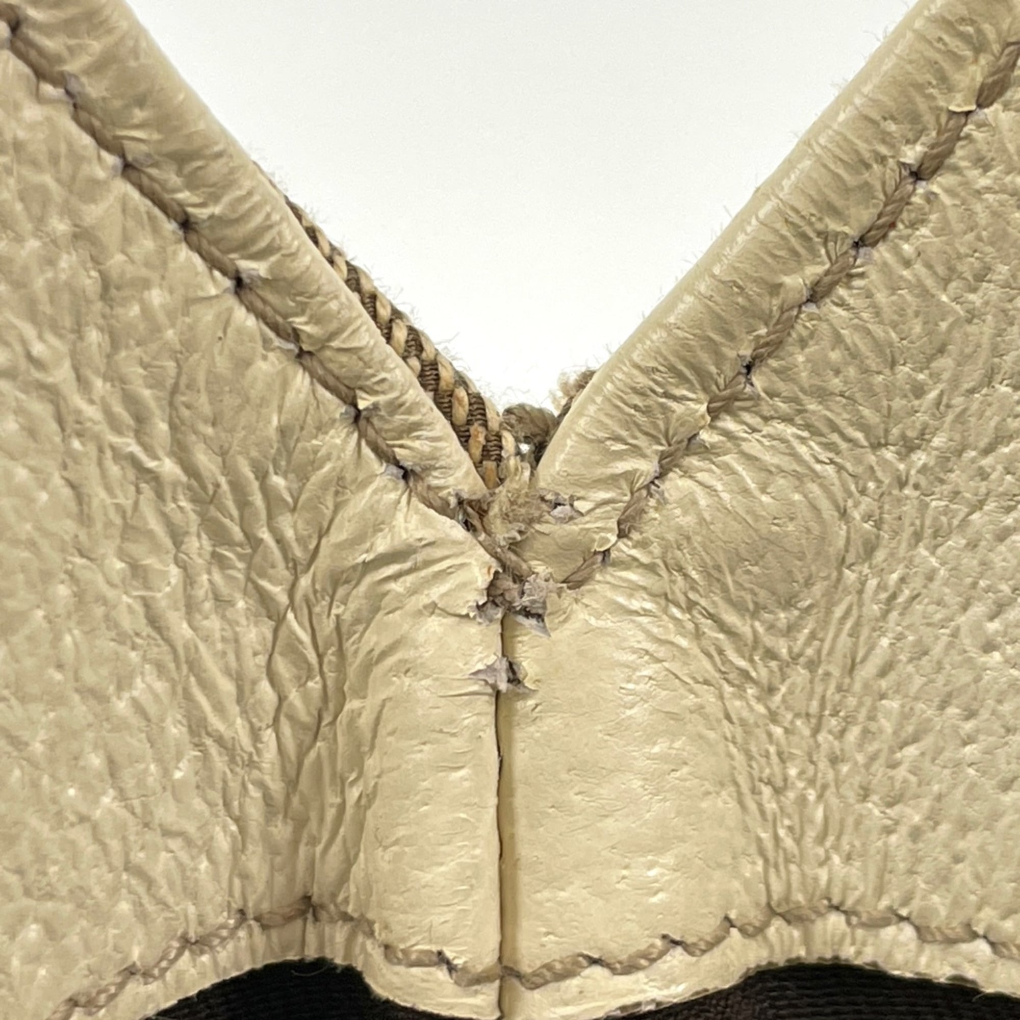 Gucci Beige Ivory Gg Canvas Leather Tote Bag (Pre-Owned)