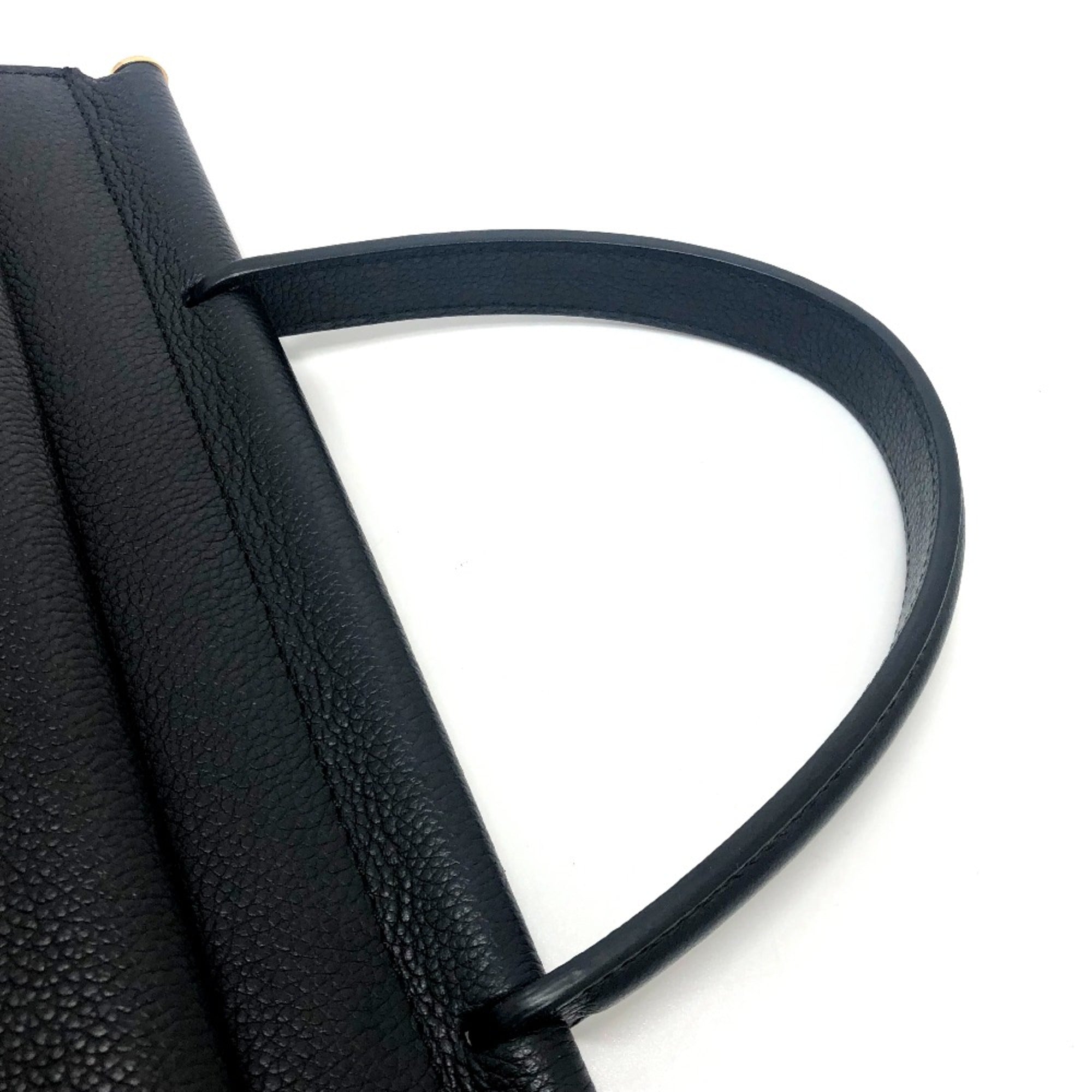 Burberry Black Leather Handbag (Pre-Owned)