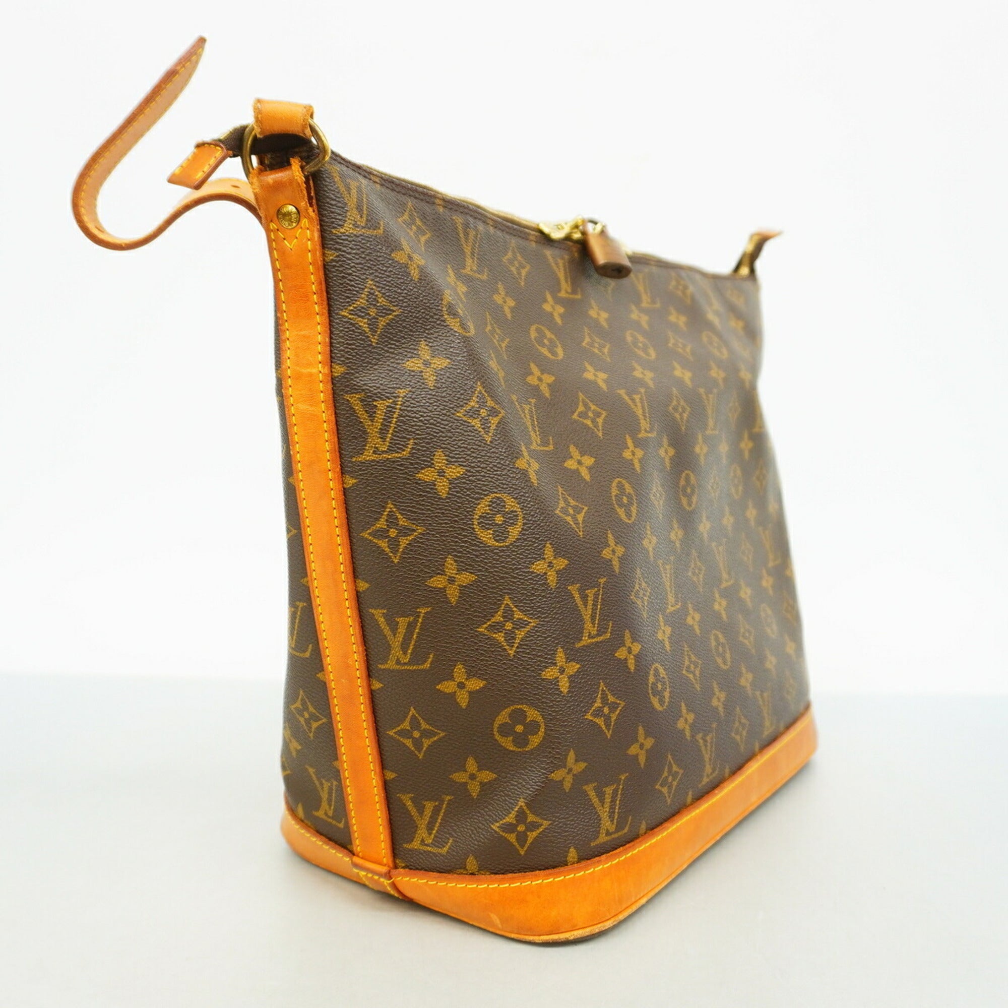 Louis Vuitton Brown Shoulder Bag (Pre-Owned)