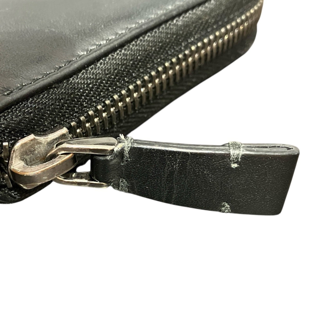 Bvlgari Black Leather Long Wallet (Bi-Fold) (Pre-Owned)