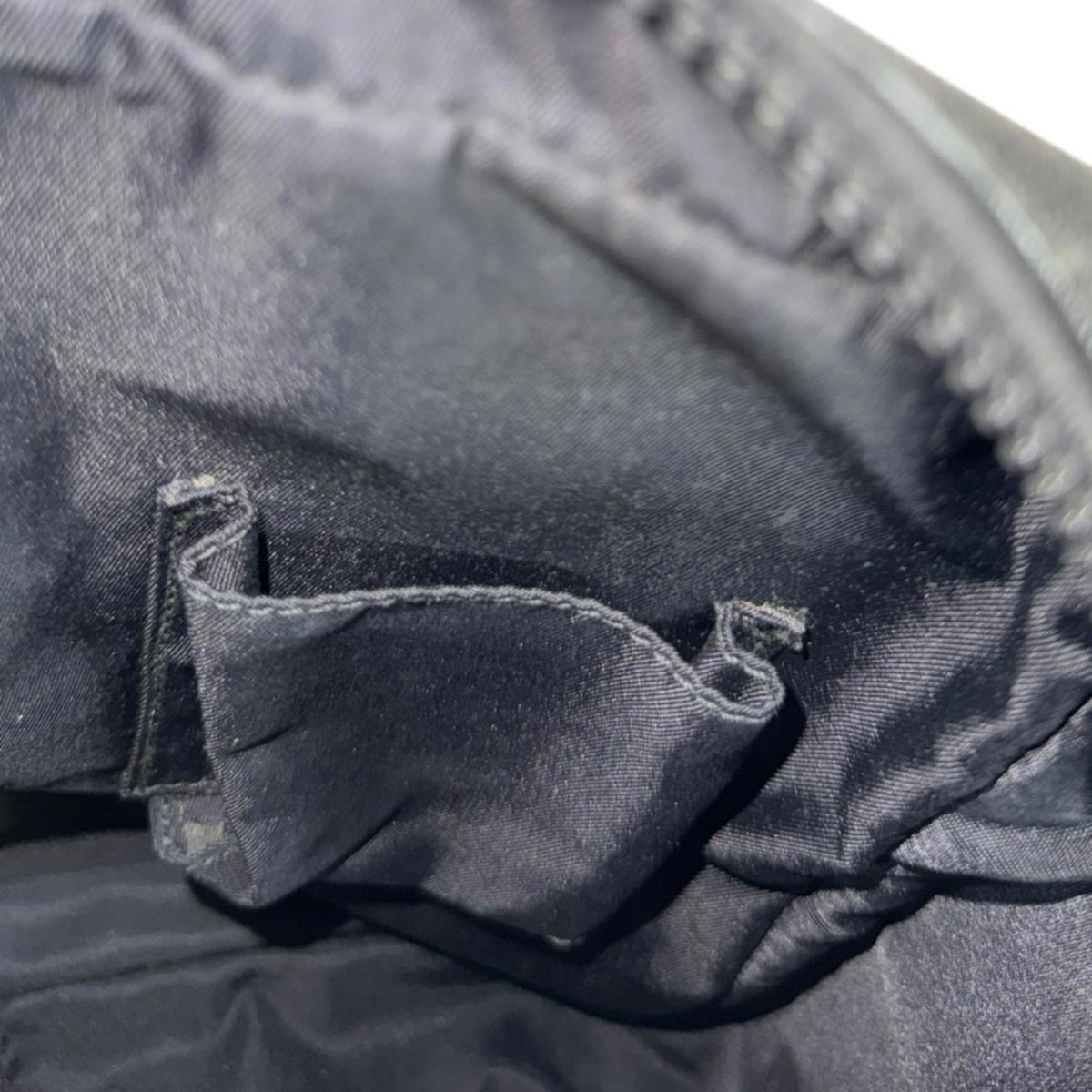 Gucci Gray Gg Supreme Shoulder Bag (Pre-Owned)