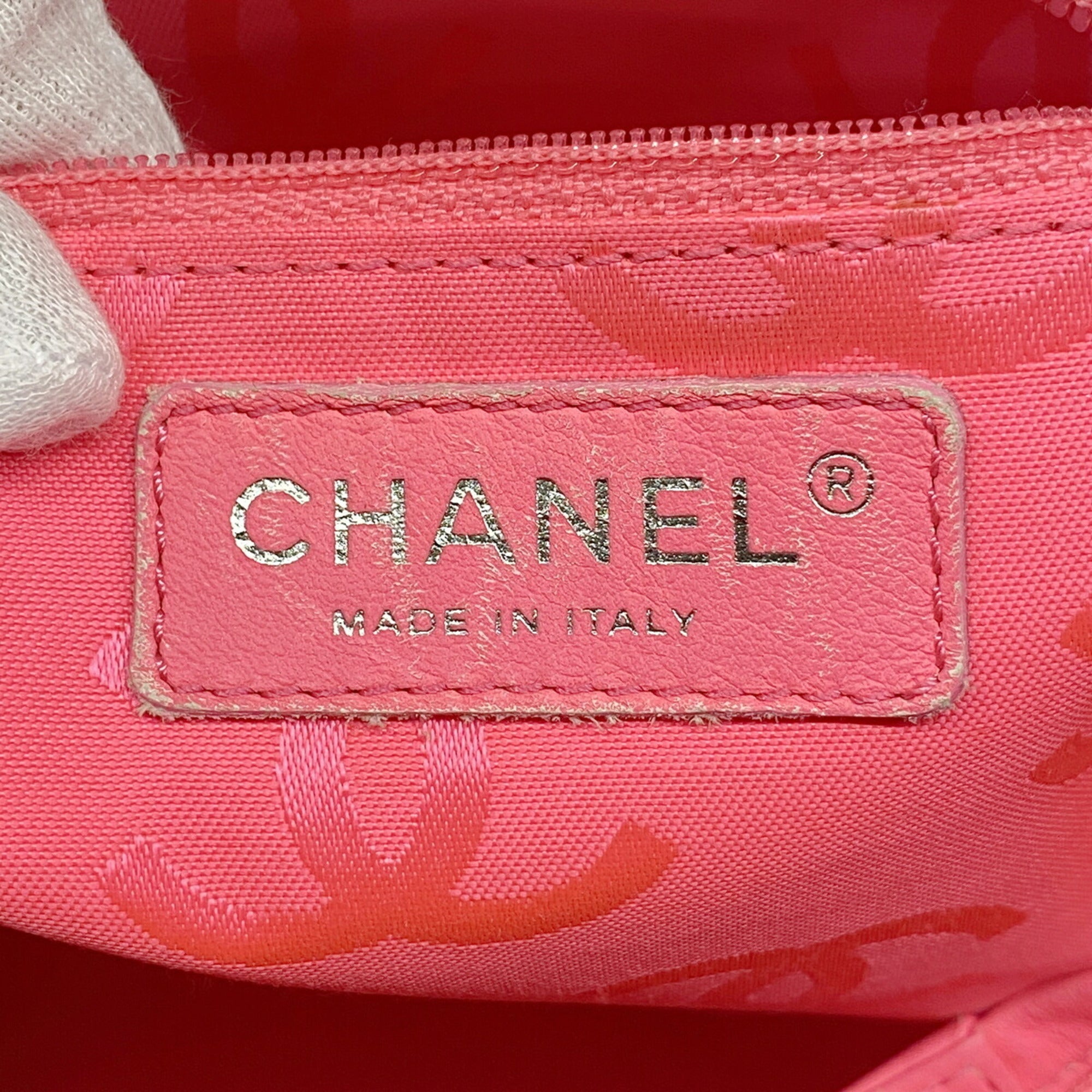 Chanel Black Leather Tote Bag (Pre-Owned)