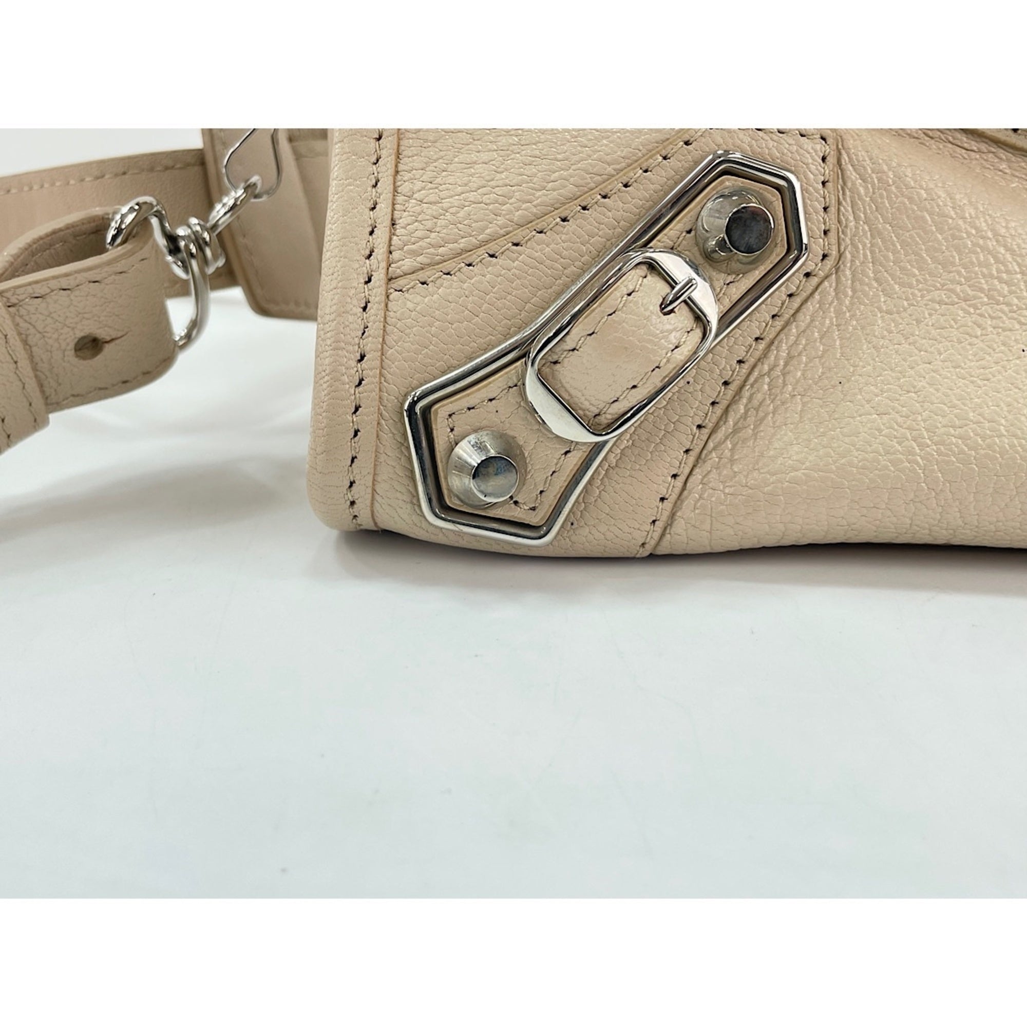 Balenciaga Beige Handbag (Pre-Owned)